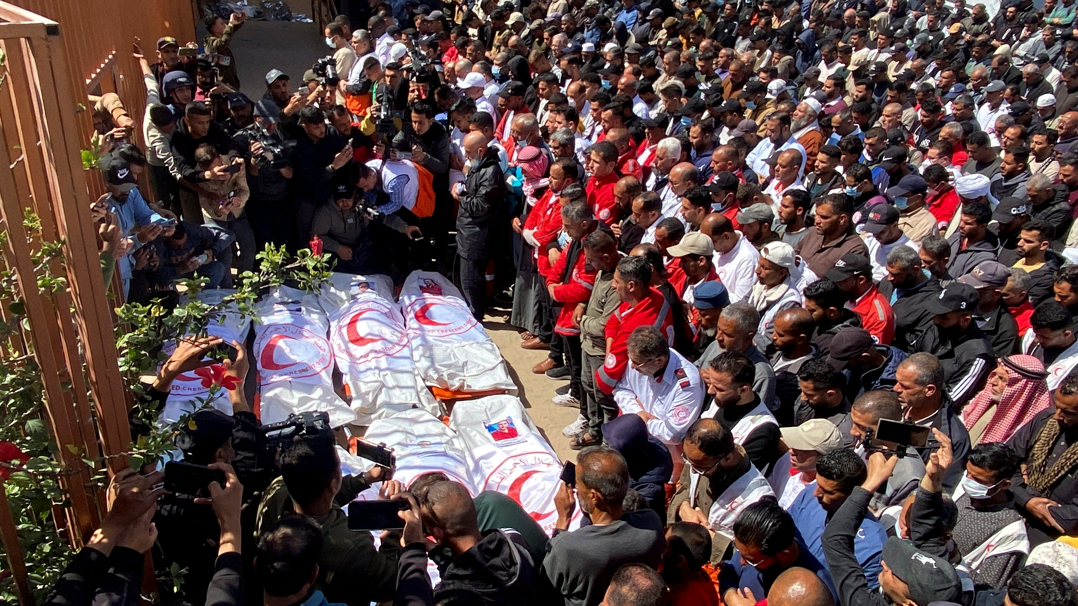 Palestinians mourn medics in Khan Younis