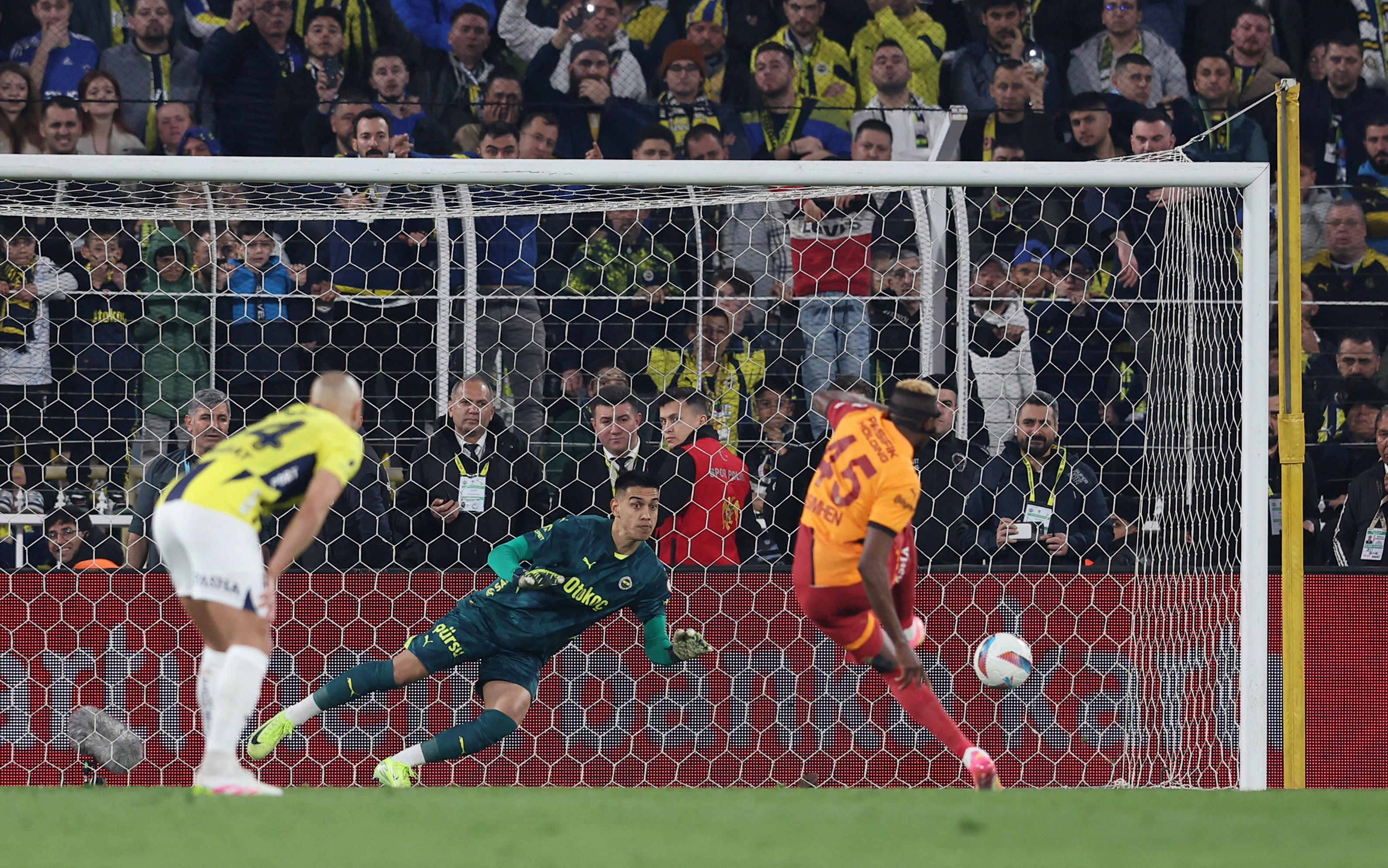 Turkish Cup - Quarter Final - Fenerbahce v Galatasaray