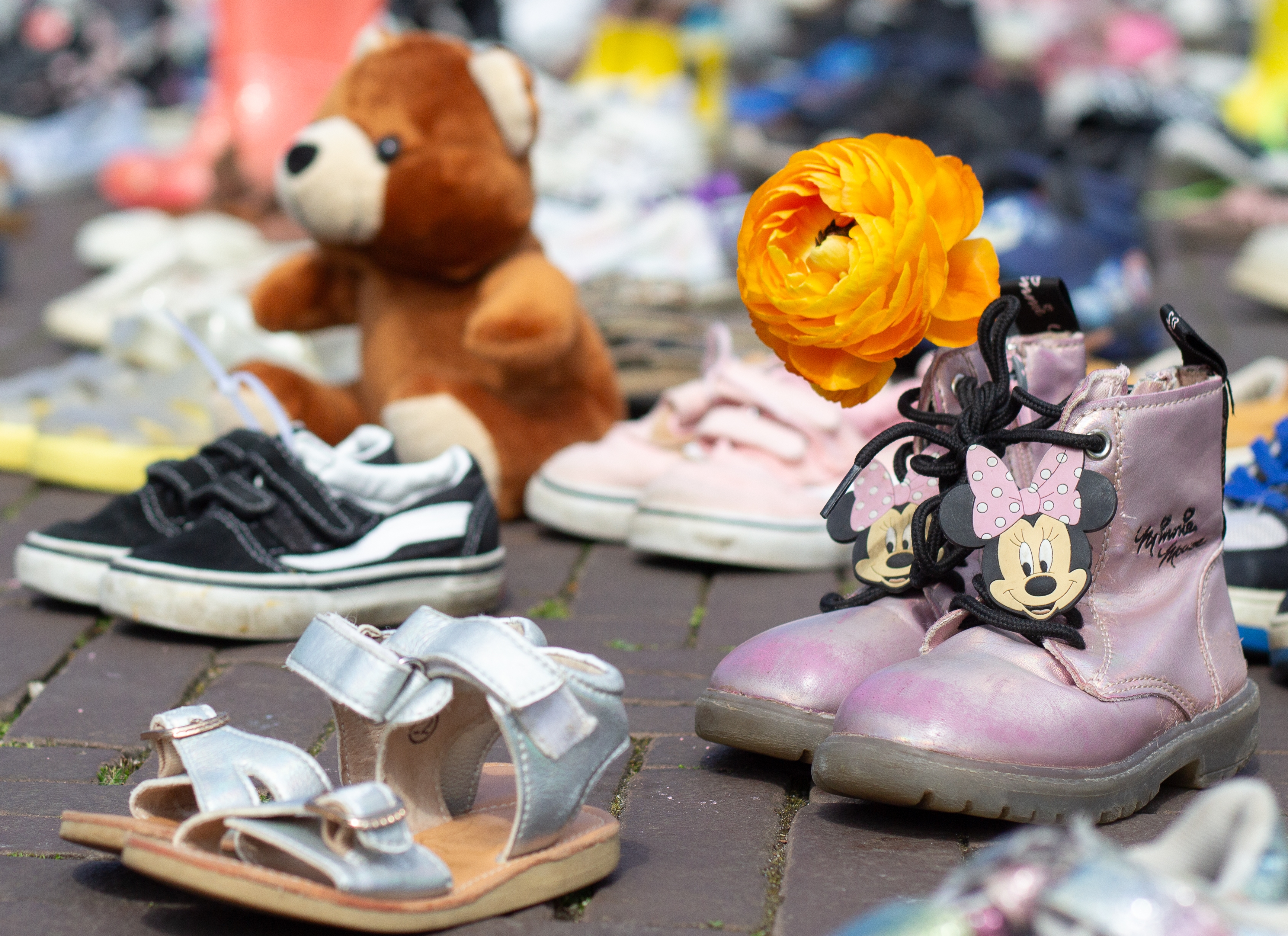 Holandija: Hiljade pari cipela za palestinsku djecu ubijenu u izraelskim napadima