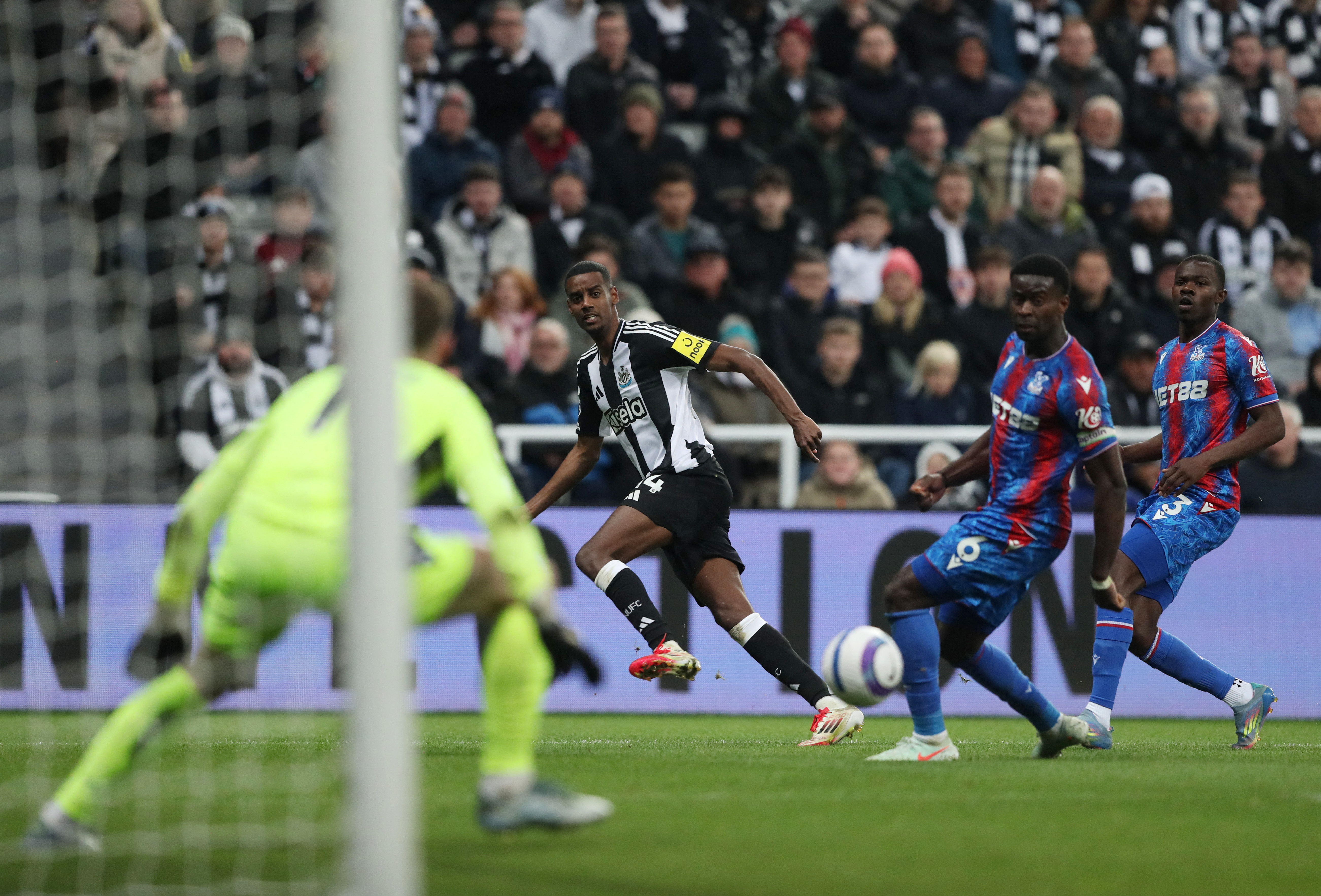 Premier League - Newcastle United v Crystal Palace
