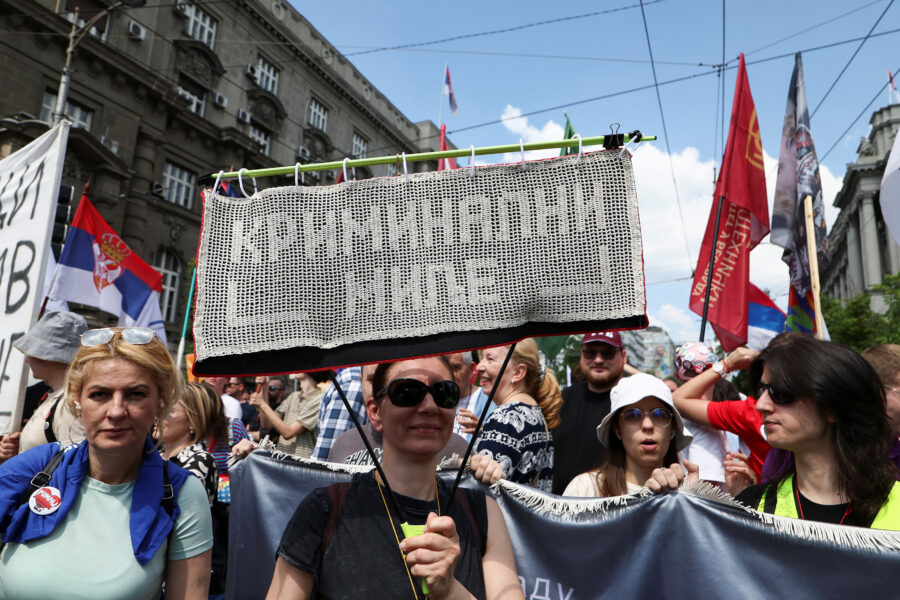 protesti beograd za novi sad