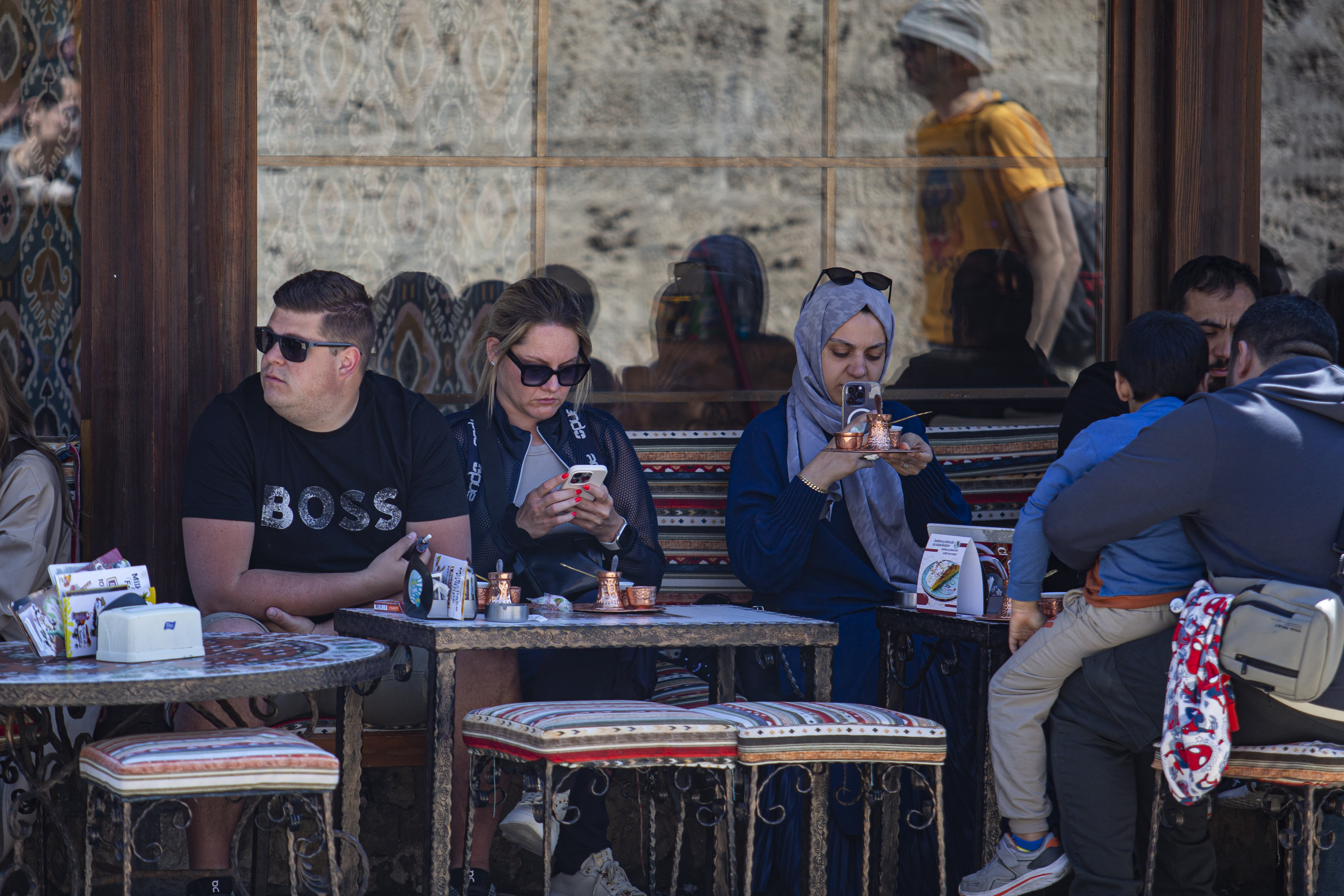 Sarajlije i turisti na ulicama/ FOTO: Anadolija