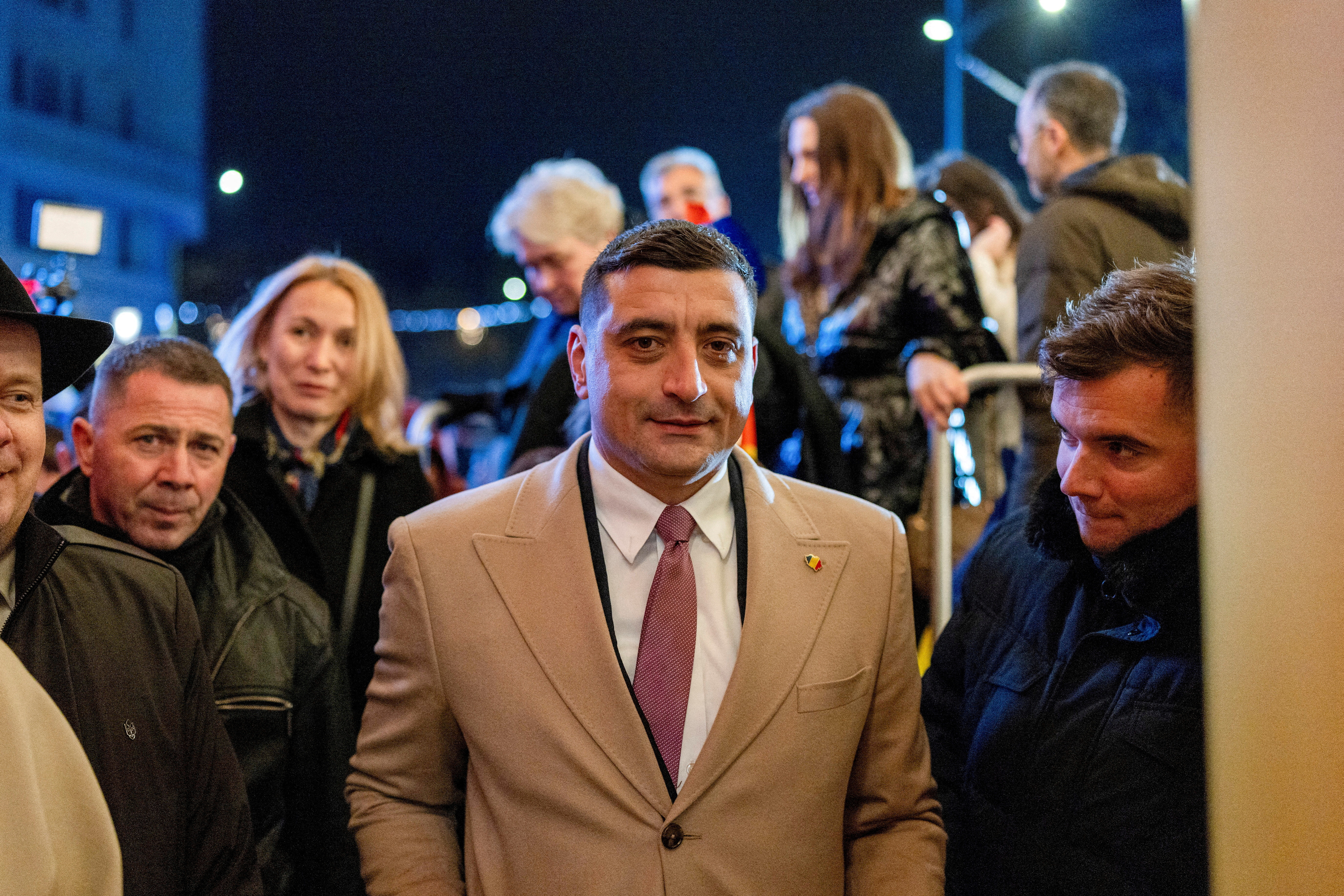 FILE PHOTO: Romanian Simion poised to win presidency following annulled ballot