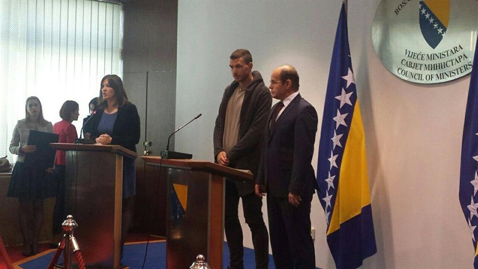 17475099_10154537398883693_2129530974_o