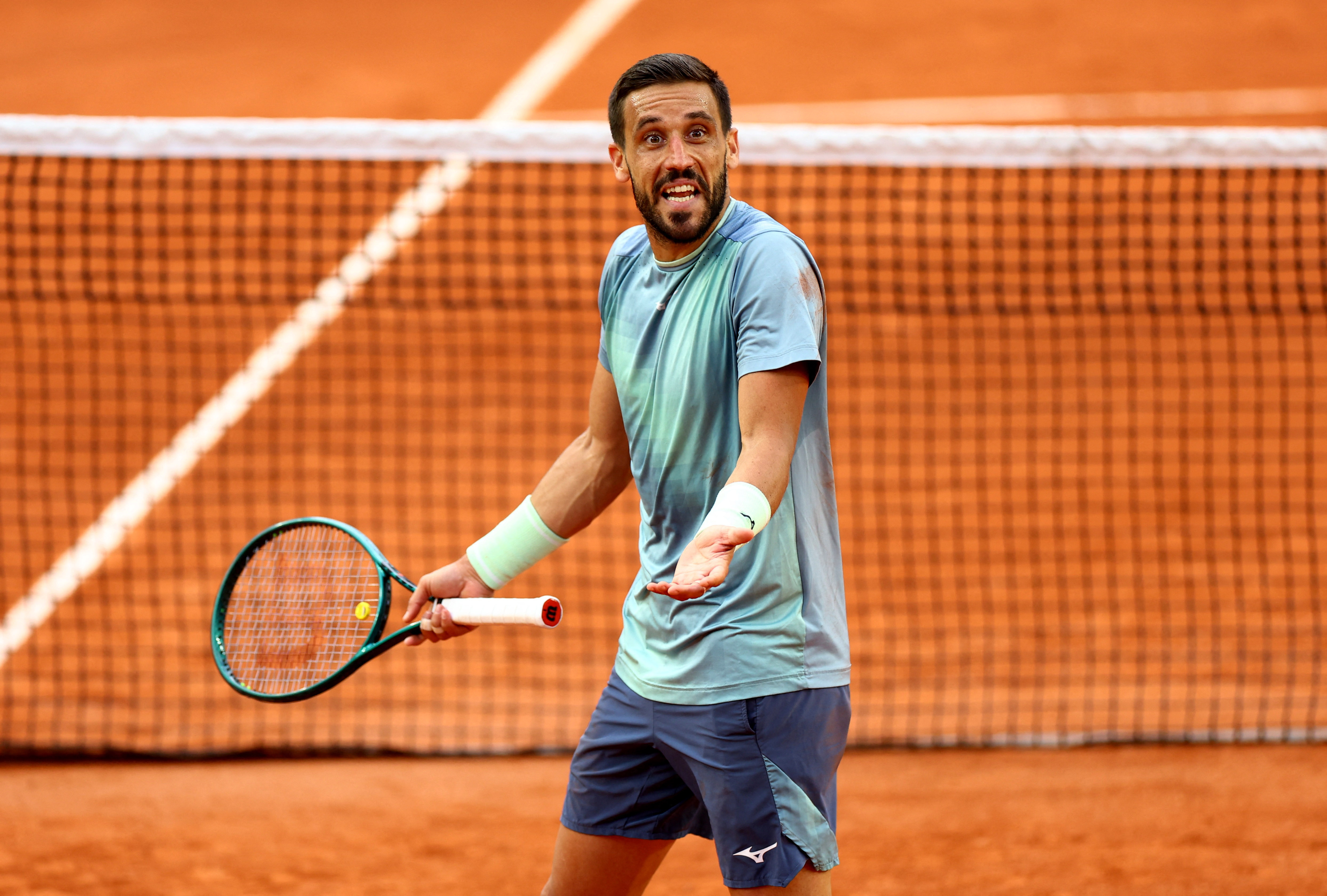 2025-05-28T164432Z_589392763_UP1EL5S1AI6IX_RTRMADP_3_TENNIS-FRENCHOPEN.JPG