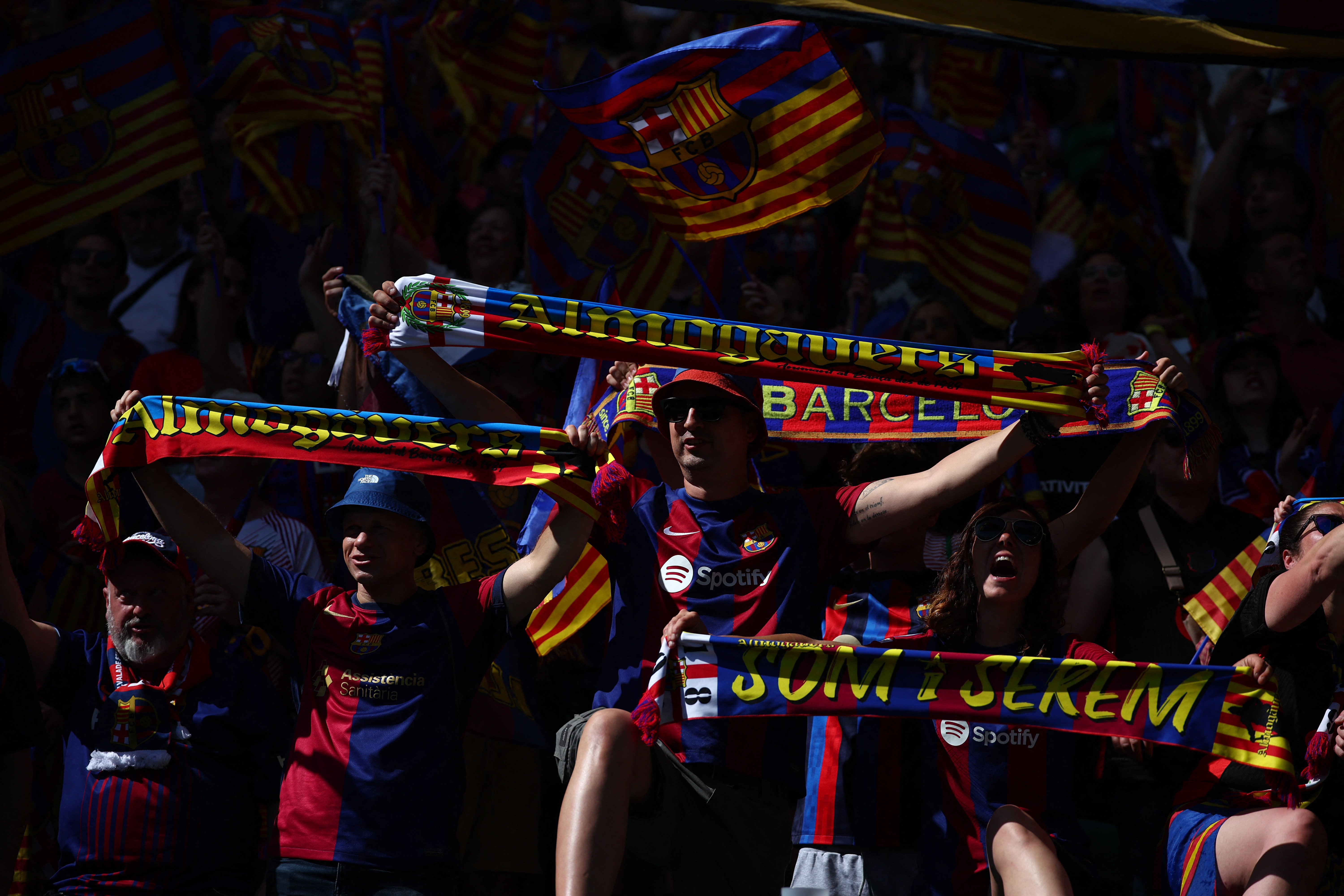 2025-05-24T155438Z_1161644452_UP1EL5O1870GG_RTRMADP_3_SOCCER-CHAMPIONS-ARS-BAR-REPORT