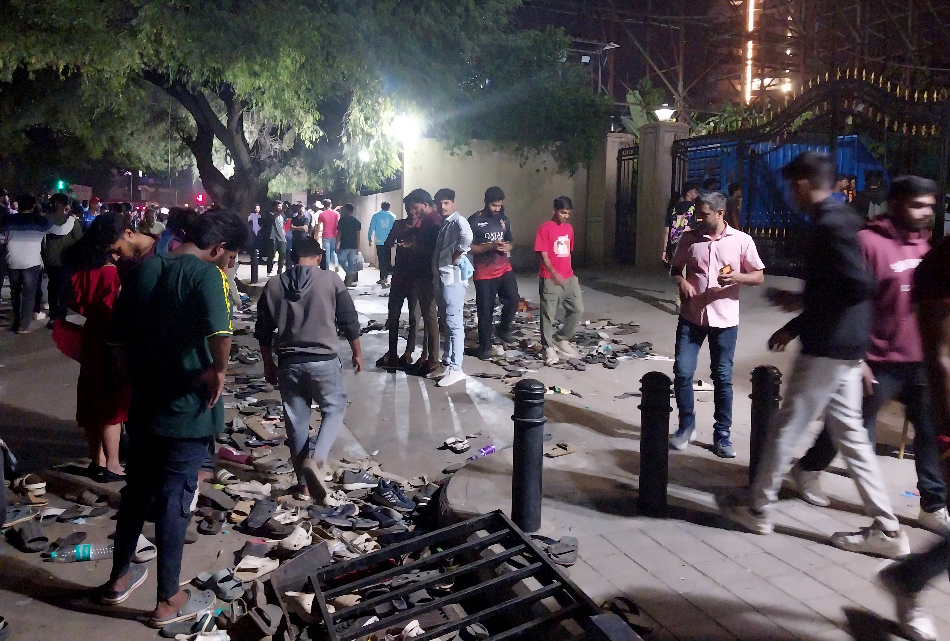 2025-06-04T144057Z_1374292413_RC2QVEATWO8F_RTRMADP_3_INDIA-STAMPEDE-CRICKET