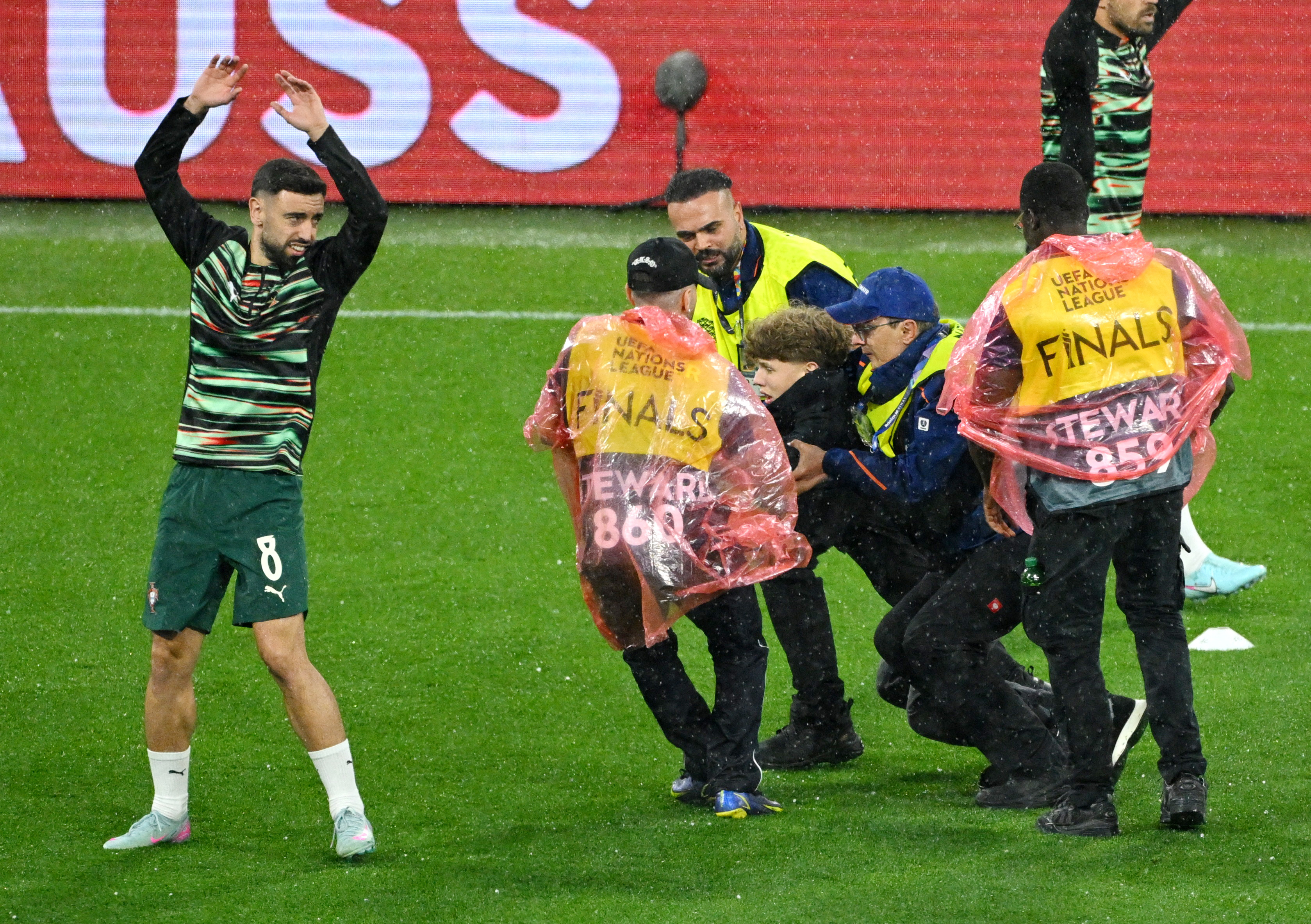 2025-06-04T183525Z_646736262_UP1EL641FMZHR_RTRMADP_3_SOCCER-UEFANATIONS-GER-POR-REPORT