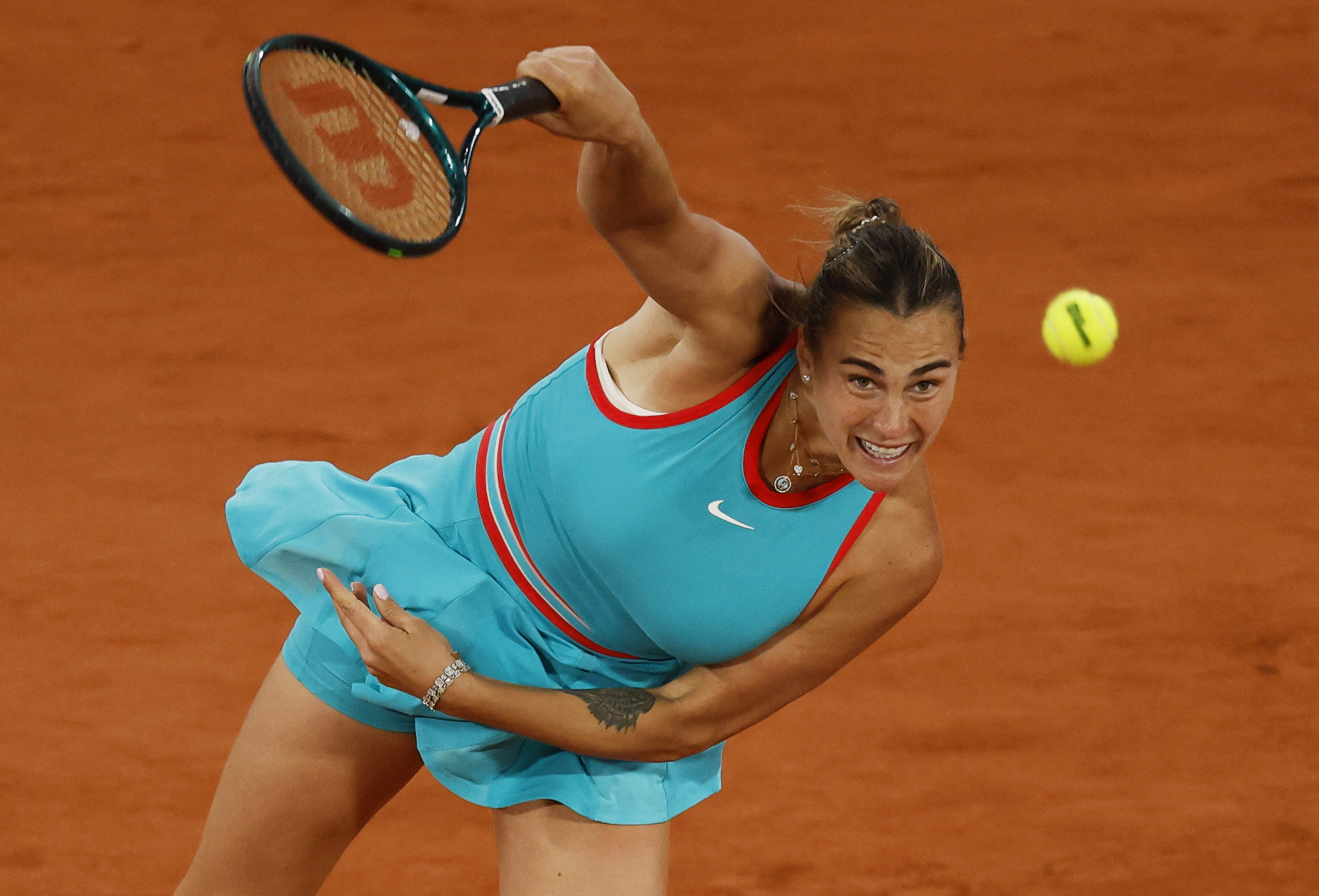 2025-06-05T131225Z_92490512_UP1EL6510ONT4_RTRMADP_3_TENNIS-FRENCHOPEN