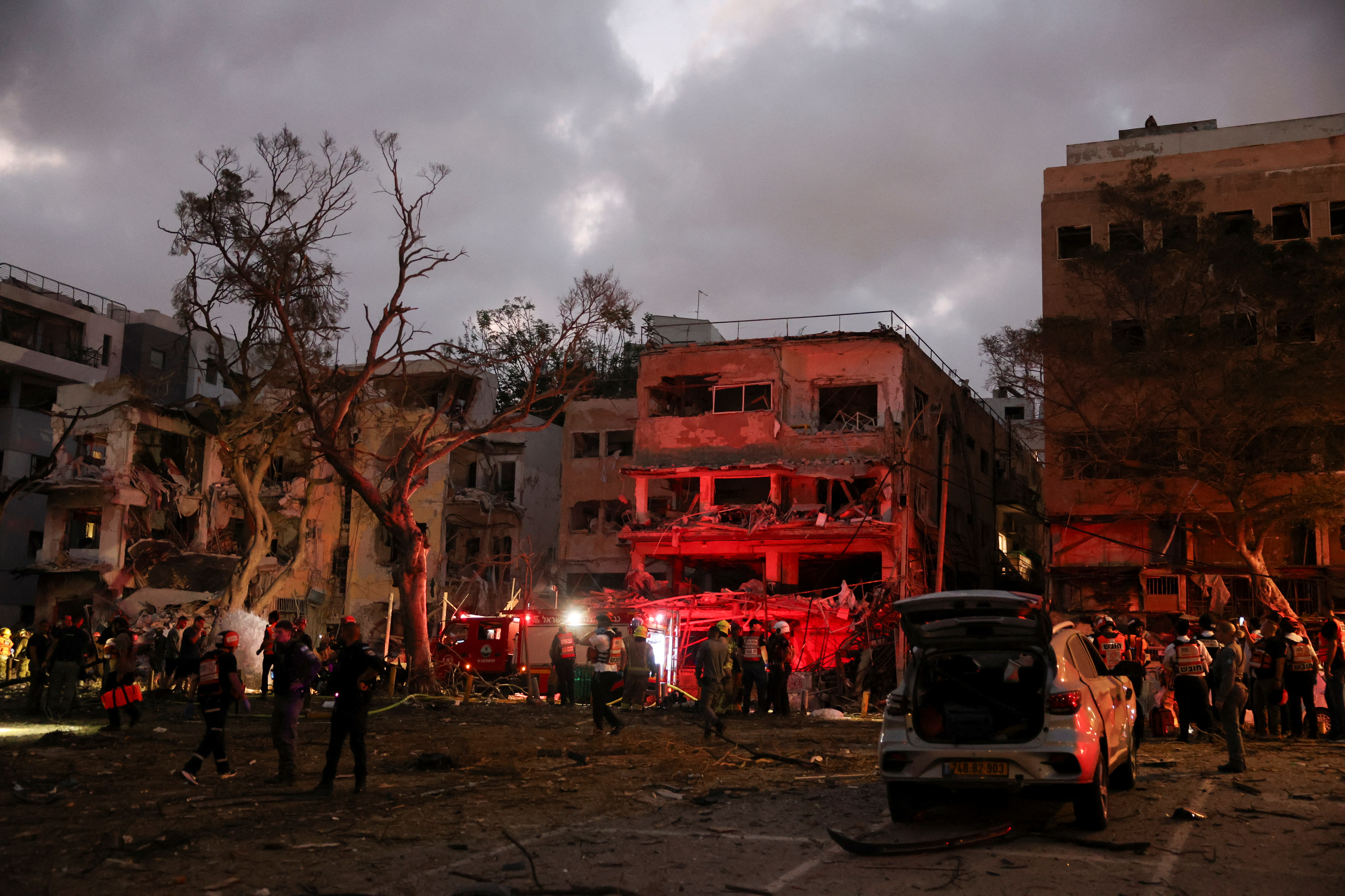 2025-06-16T021747Z_529890559_RC2E3FAHWS7P_RTRMADP_3_IRAN-NUCLEAR-ISRAEL