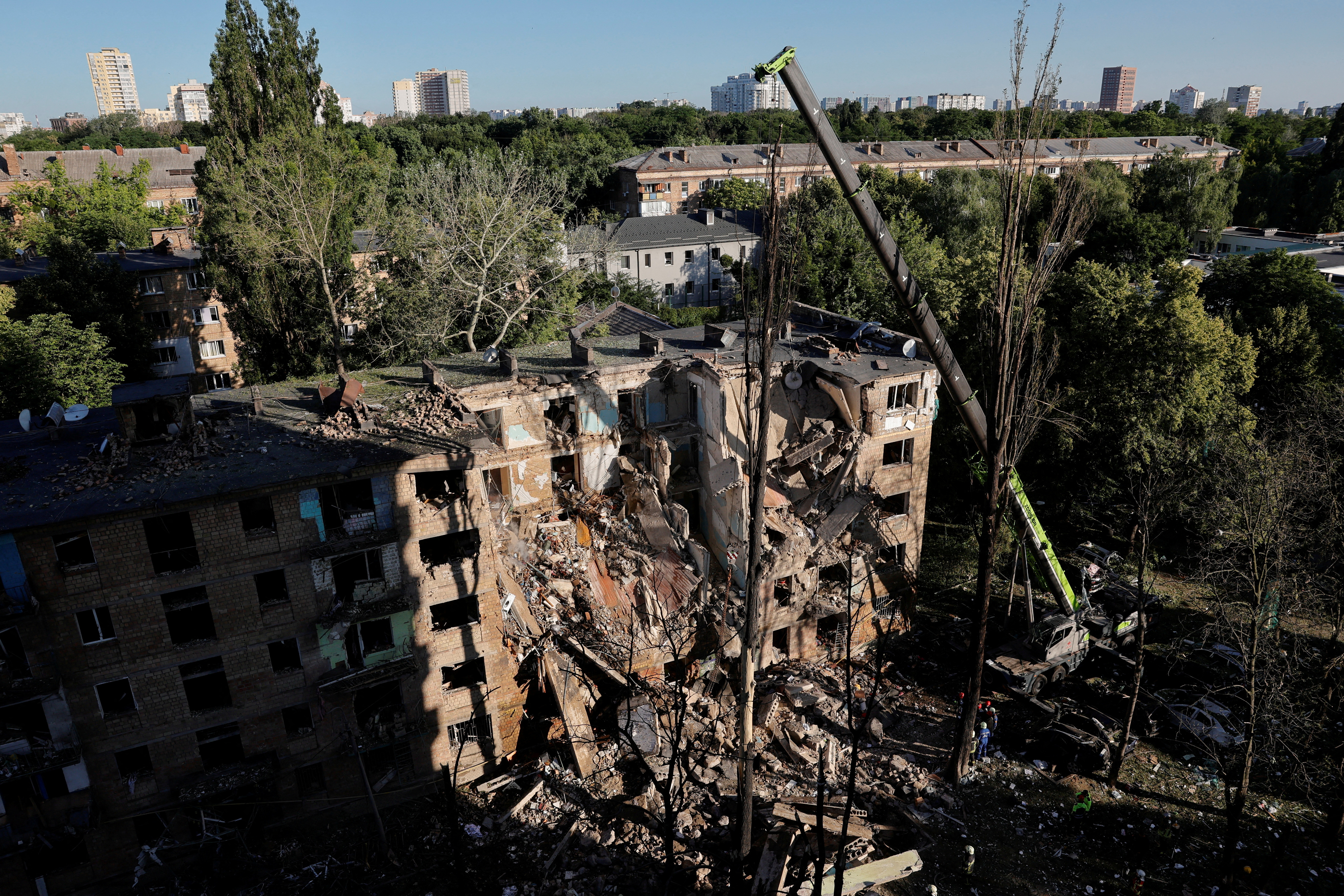 2025-06-23T050300Z_1885770432_RC248FAUOZXT_RTRMADP_3_UKRAINE-CRISIS-ATTACK-KYIV
