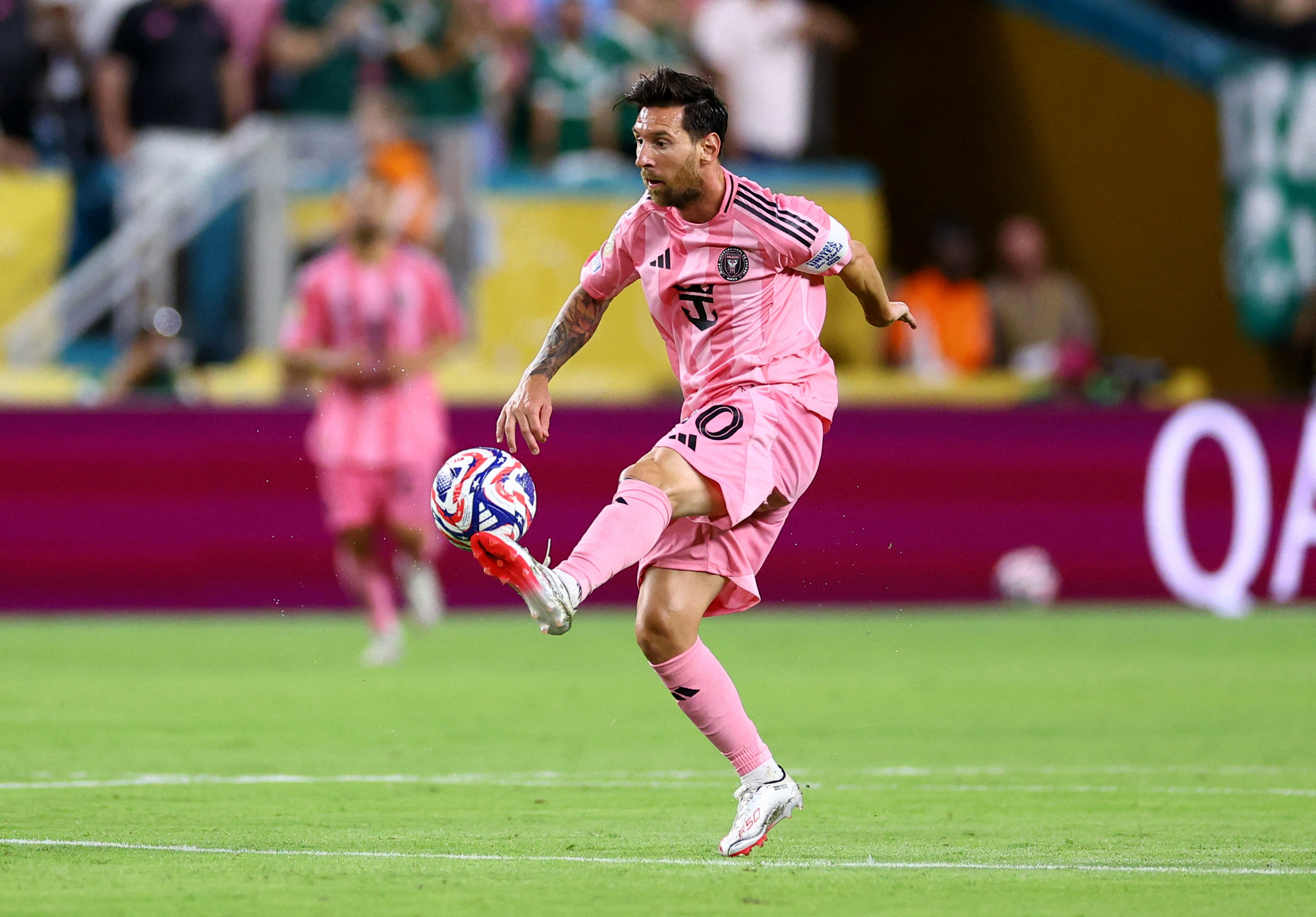 2025-06-24T022317Z_1999726654_UP1EL6O06MS7Q_RTRMADP_3_SOCCER-CLUB-MIA-PAL