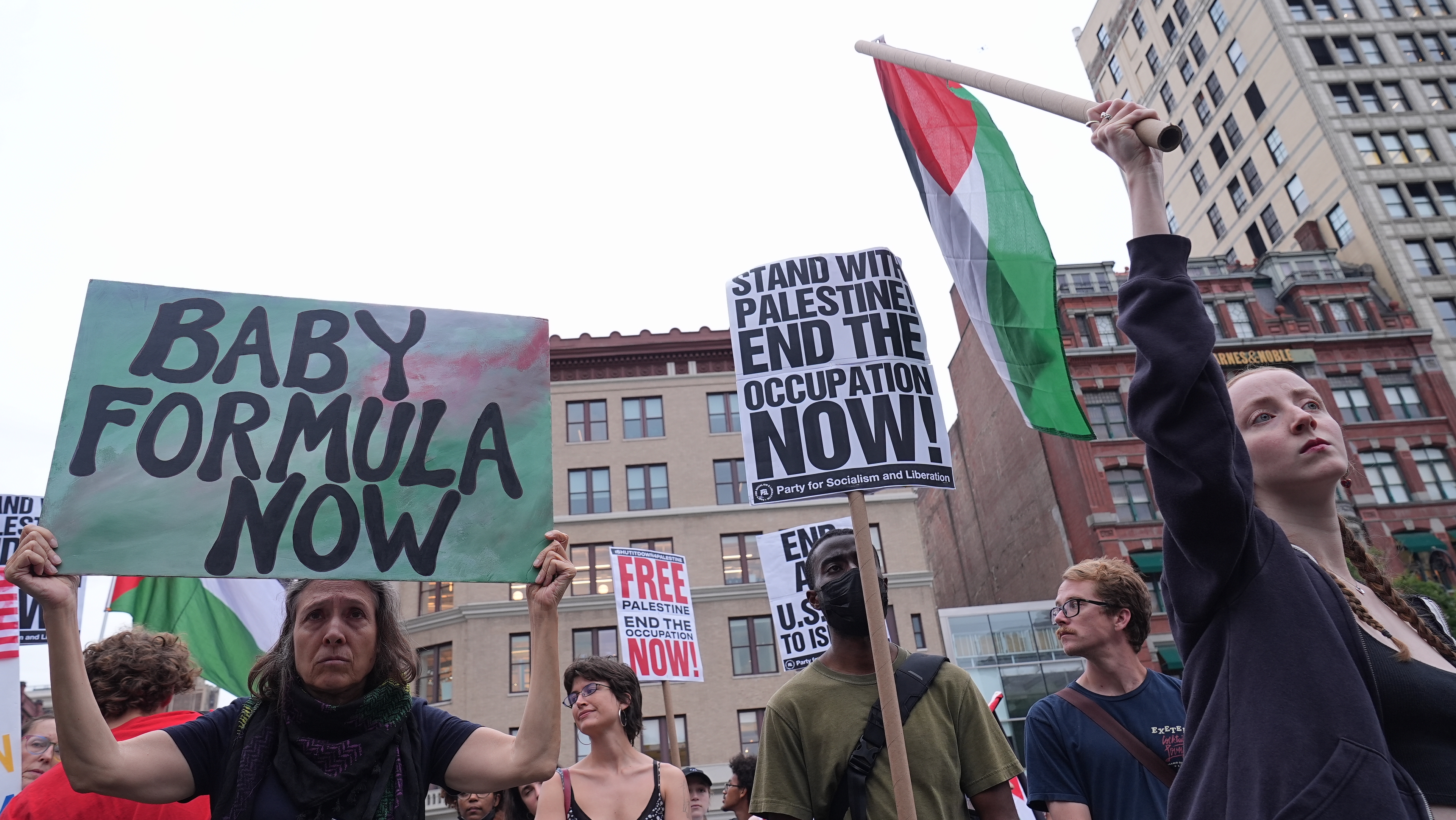 AA-20250627-38403105-38403083-SUKOB_PROPALESTINSKIH_I_PROIZRAELSKIH_DEMONSTRANATA_TOKOM_SKUPA_U_NEW_YORKU