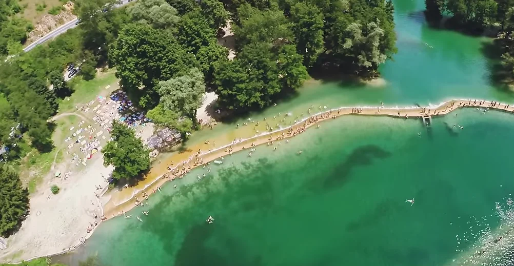 jajce-online_Screenshot-2024-08-25-at-11-50-54-4-Kupaliste-Brana-Jajce-2015-by-studio-Micko-YouTube