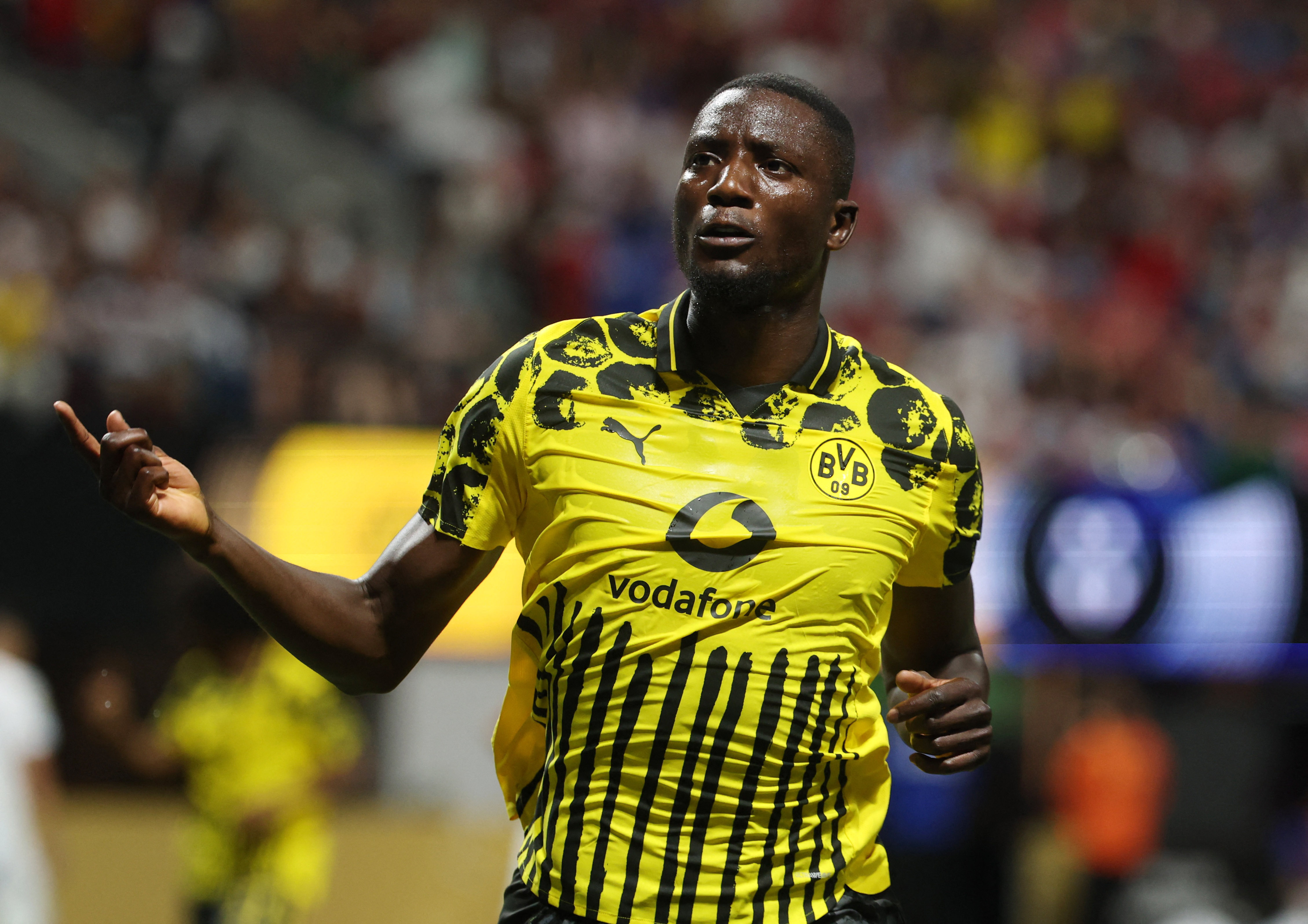 2025-07-02T014619Z_132146060_UP1EL7204X6PT_RTRMADP_3_SOCCER-CLUB-BVB-MTY