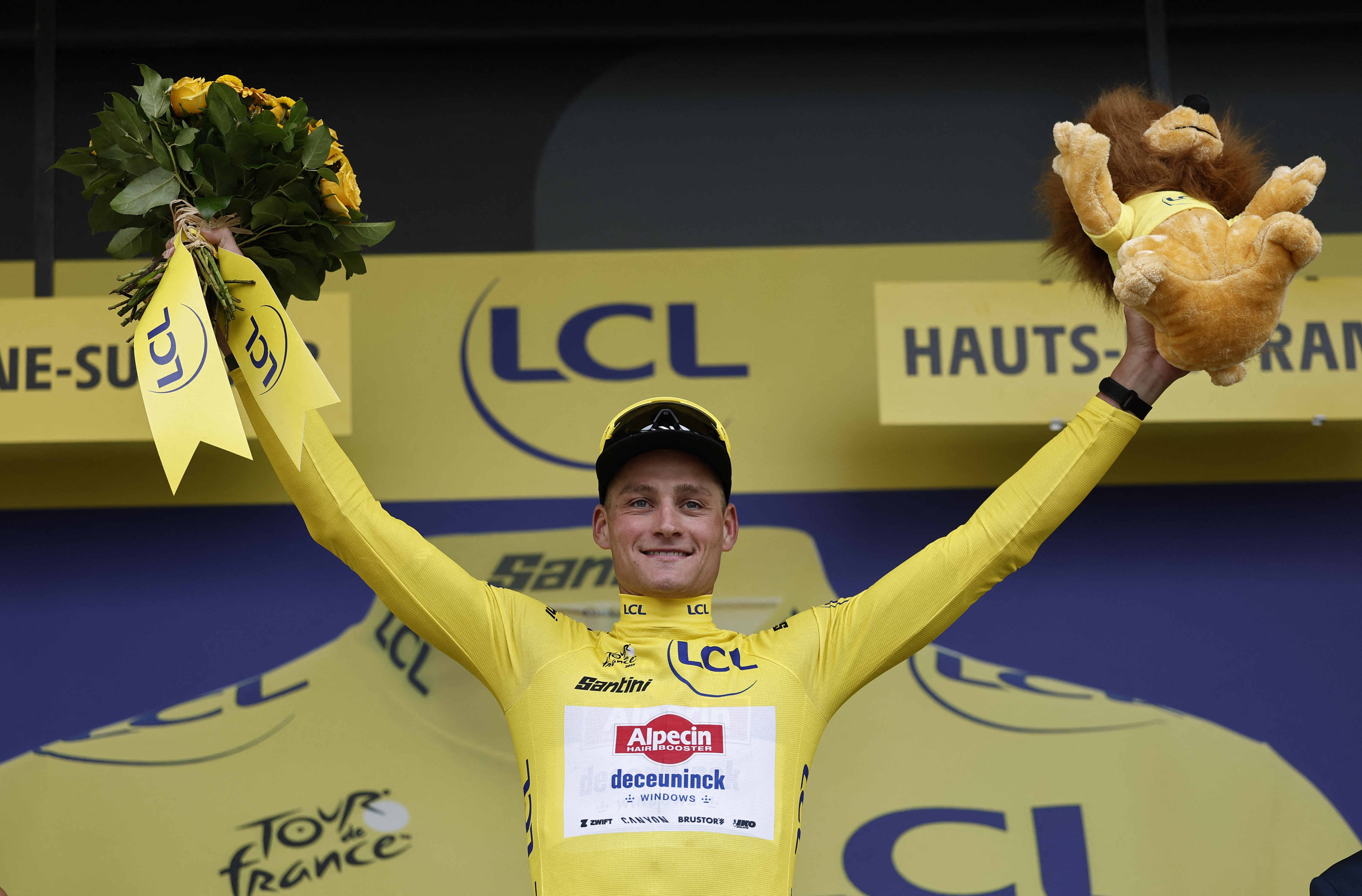 2025-07-06T161007Z_1868427267_UP1EL7618WT4W_RTRMADP_3_CYCLING-FRANCE