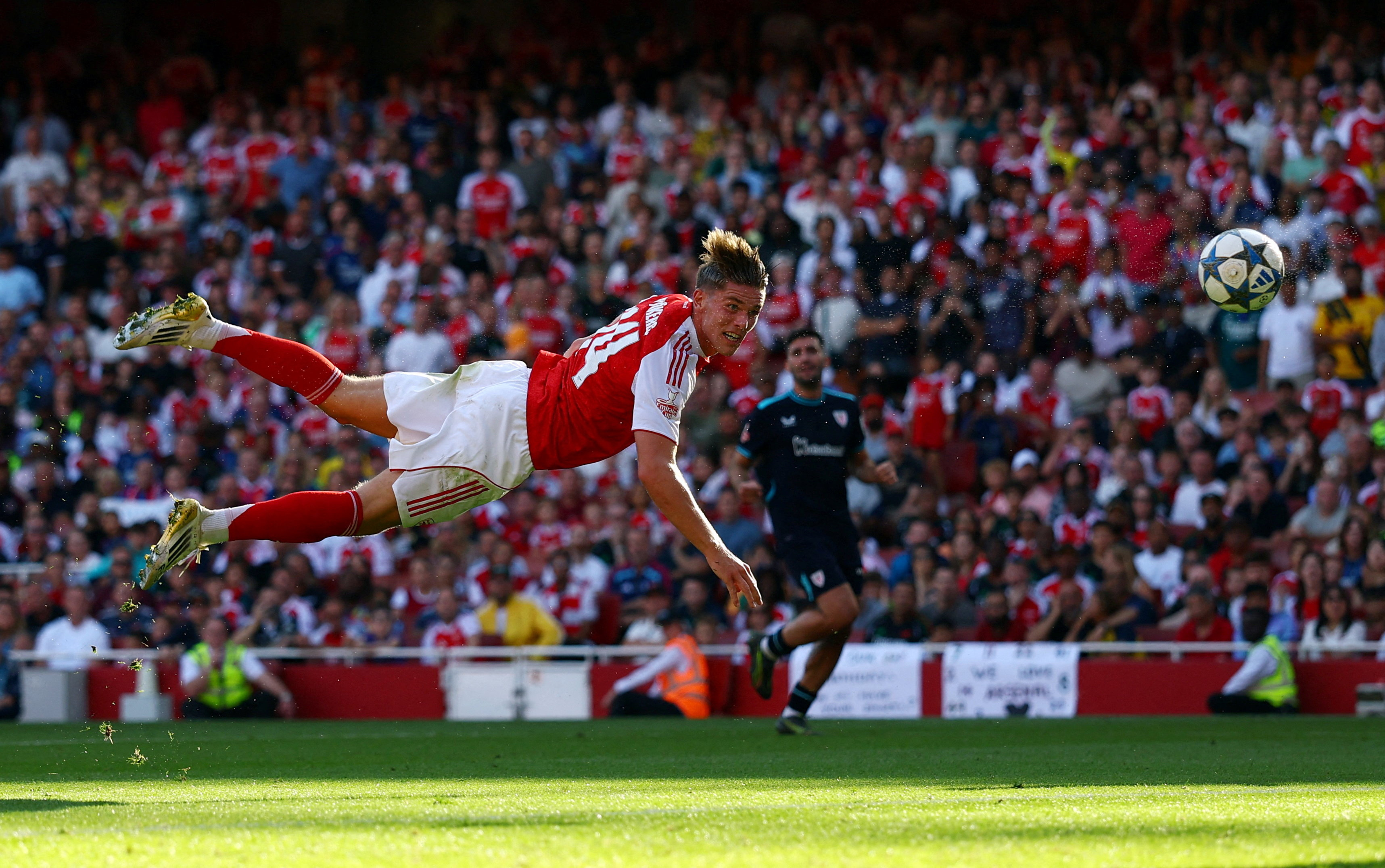 2025-08-09T180817Z_922151871_UP1EL891CLVTJ_RTRMADP_3_SOCCER-FRIENDLY-ARS-ATH