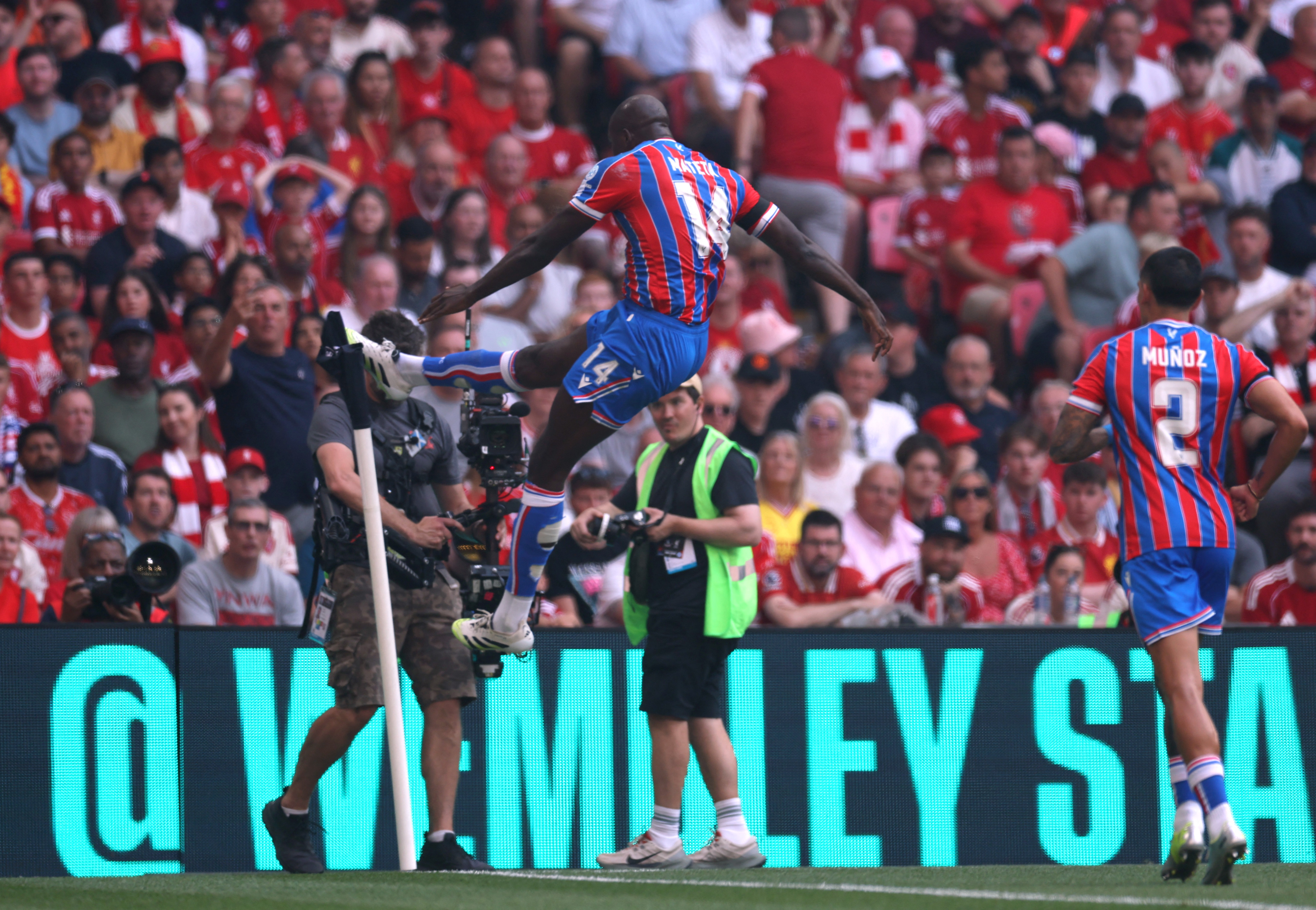 Soccer Football - FA Community Shield - Crystal Palace v Liverpool - Wembley Stadium, London, Britain - August 10, 2025 Crystal Palace's Jean-Philippe Mateta celebrates scoring their first goal REUTERS/Toby Melville