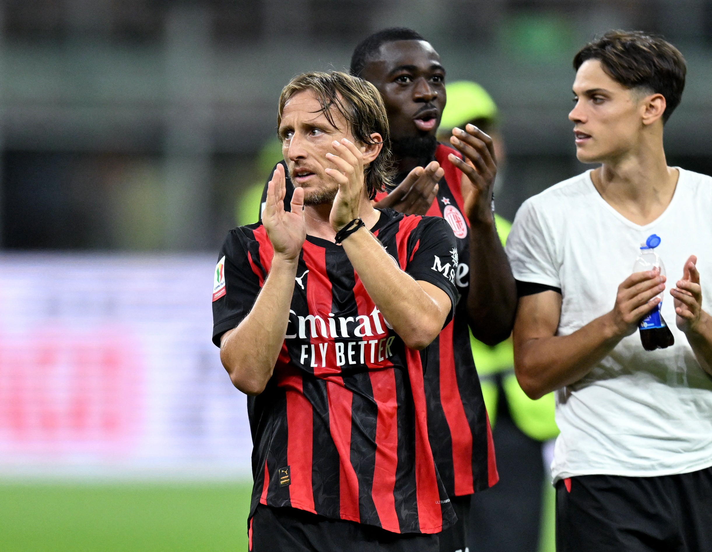 Soccer Football - Coppa Italia - AC Milan v Bari - San Siro, Milan, Italy - August 17, 2025 AC Milan's Luka Modric celebrates after the match REUTERS/Daniele Mascolo