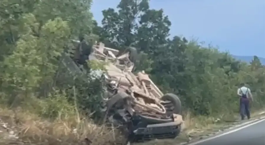 images_2025_08_ac32e747-3b43-491c-bf81-3d92a98a3bbe_900x492