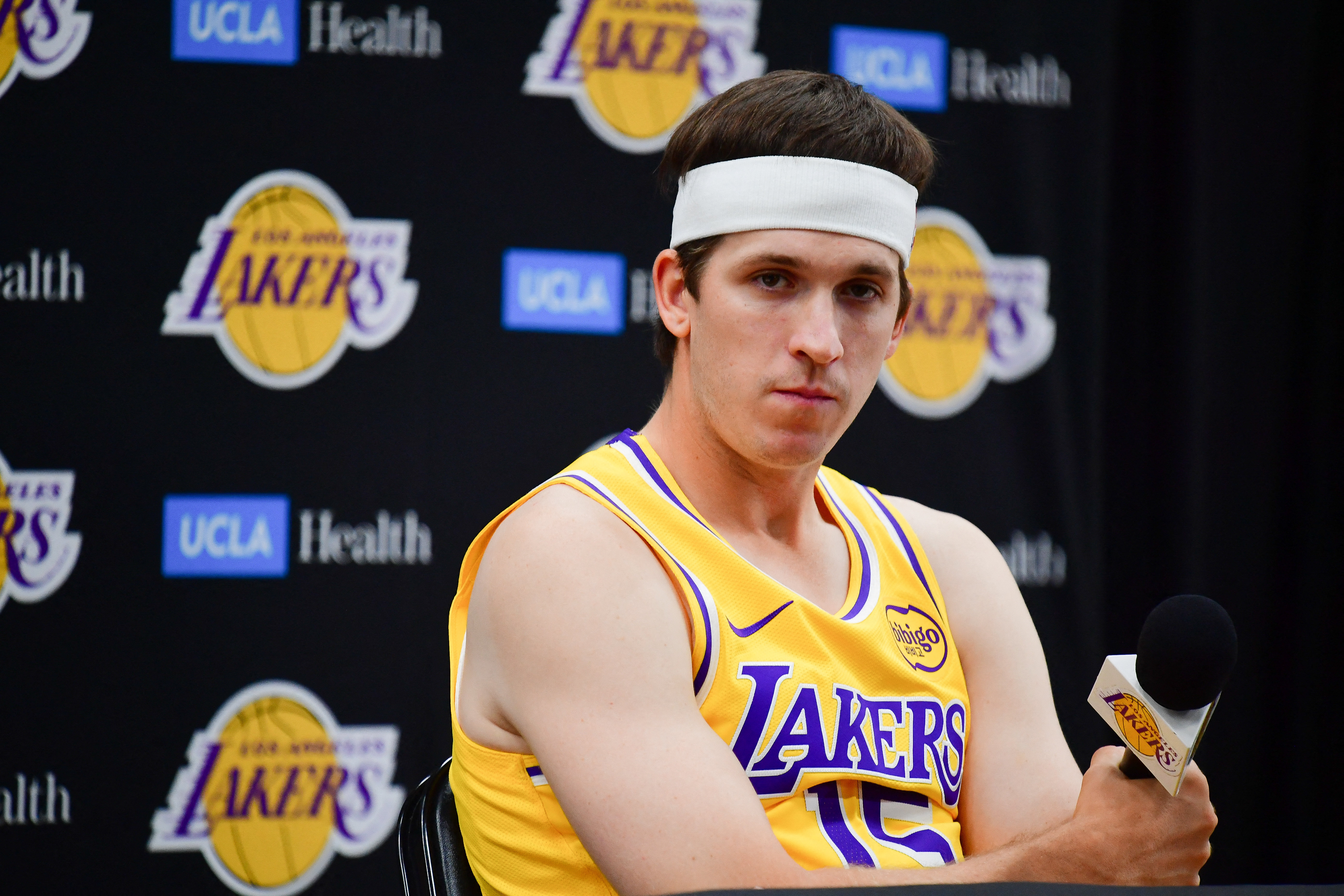 2025-09-29T205952Z_1531266661_MT1USATODAY27204451_RTRMADP_3_NBA-LOS-ANGELES-LAKERS-MEDIA-DAY