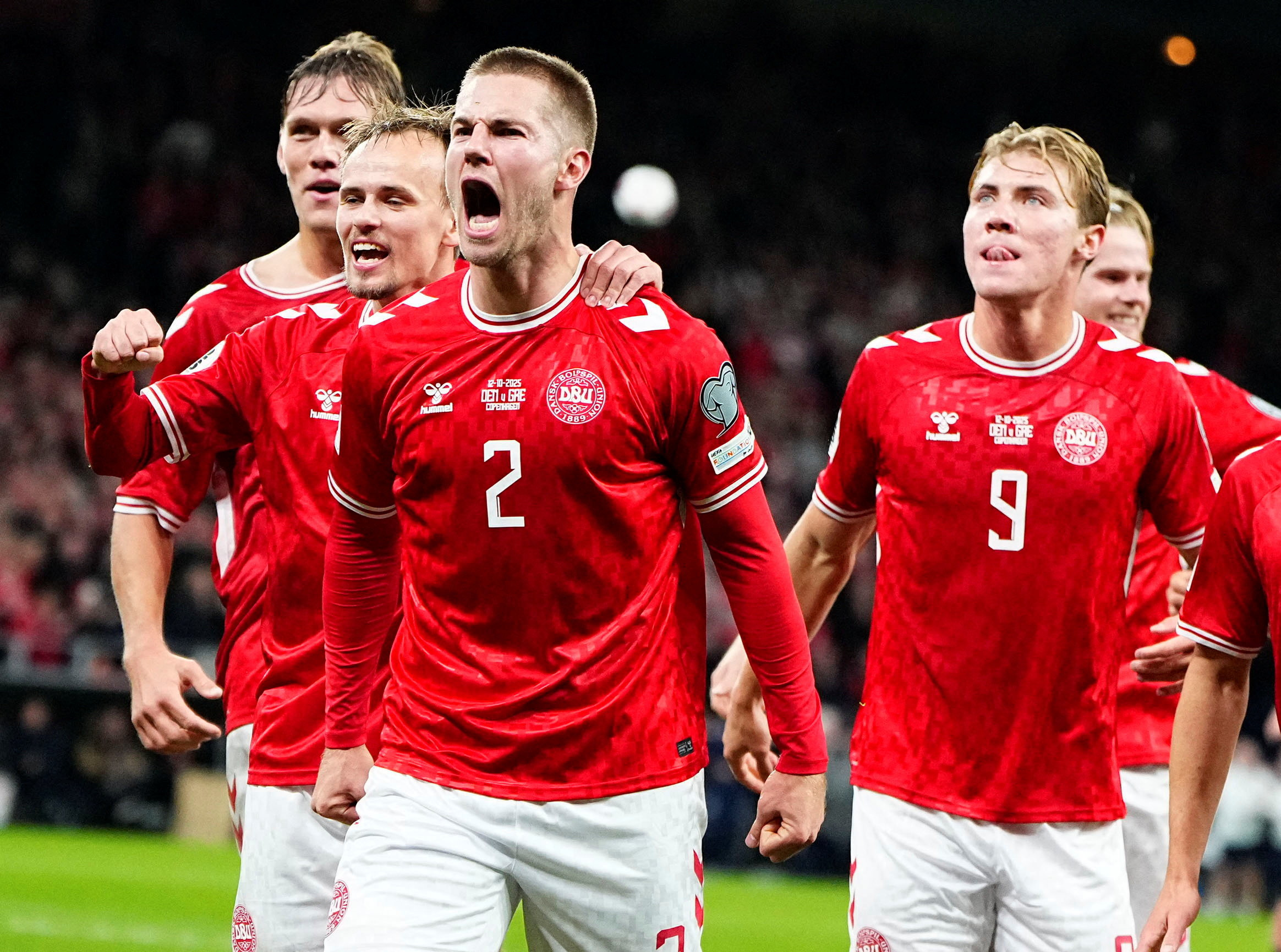 Soccer Football - FIFA World Cup - UEFA Qualifiers - Gro