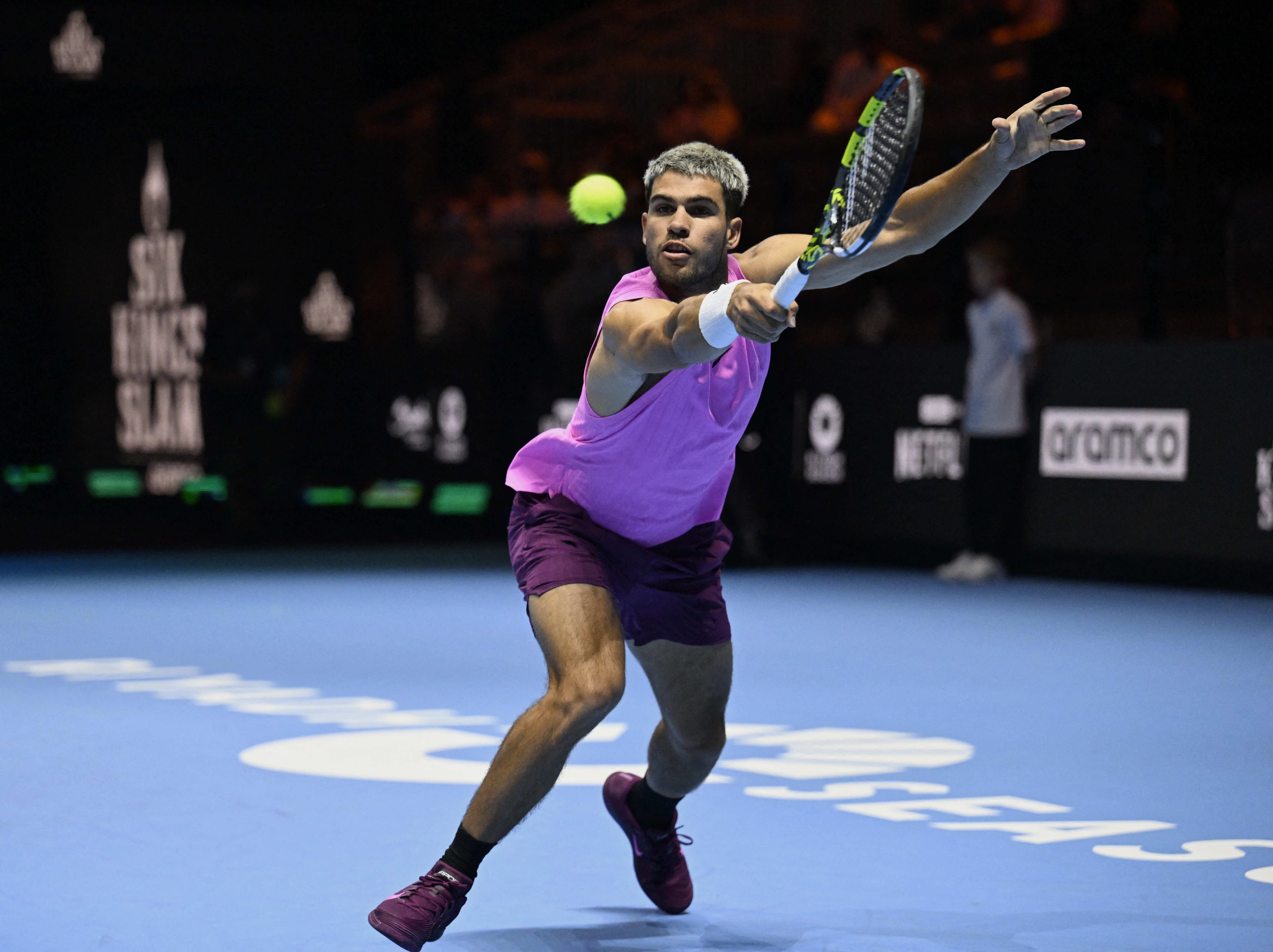 Tennis - Six Kings Slam - ANB Arena, Riyadh, Saudi Arabia - October 16, 2025 Spain's Carlos Alcaraz in action during his semi final match against Taylor Fritz of the U.S. REUTERS/Stringer