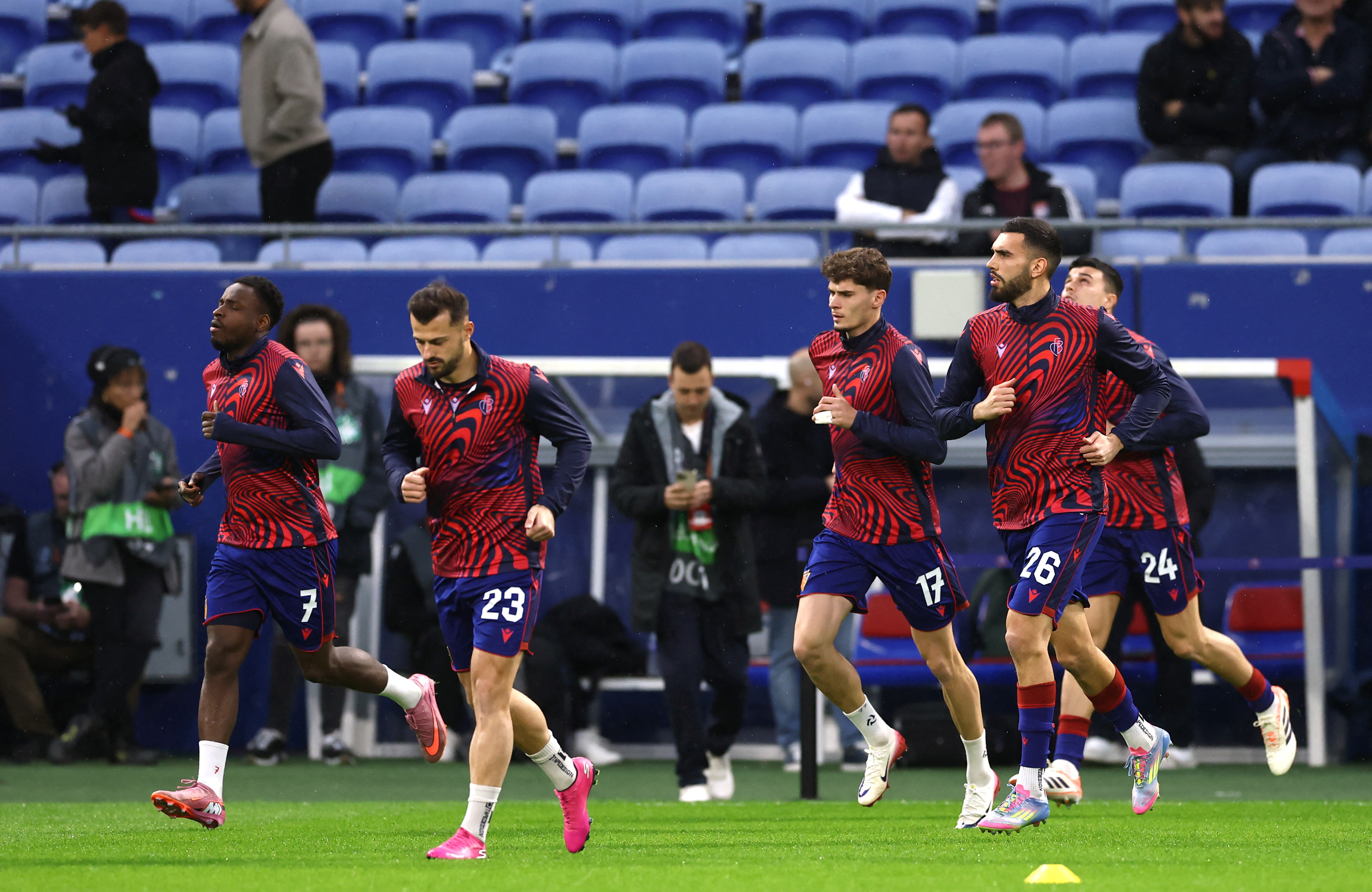 Soccer Football - UEFA Europa League - Olympique Lyonnais v Basel