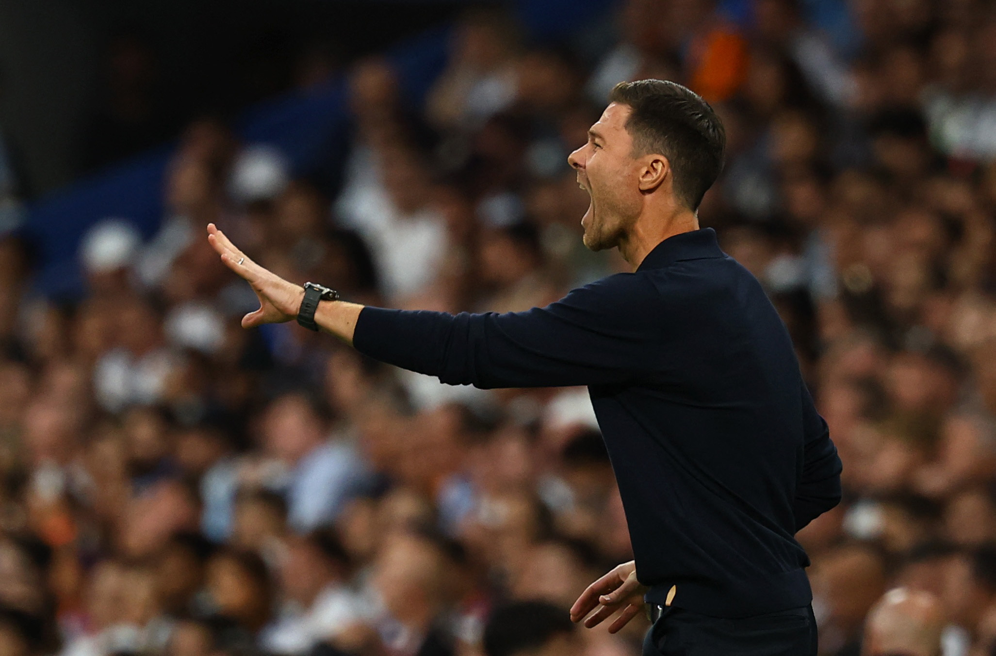Soccer Football - LaLiga - Real Madrid v FC Barcelona - Santiago Bernabeu, Madrid, Spain - October 26, 2025 Real Madrid coach Xabi Alonso reacts REUTERS/Susana Vera