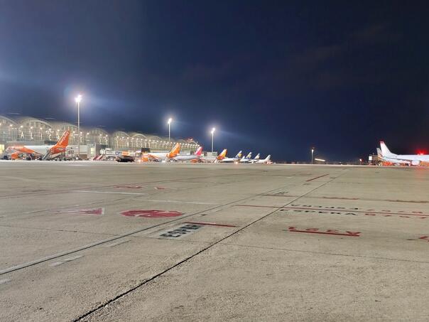 zracni-prostor-iznad-spanskog-aerodroma-zatvoren-zbog-drona-spanija_6900b7f8de12a