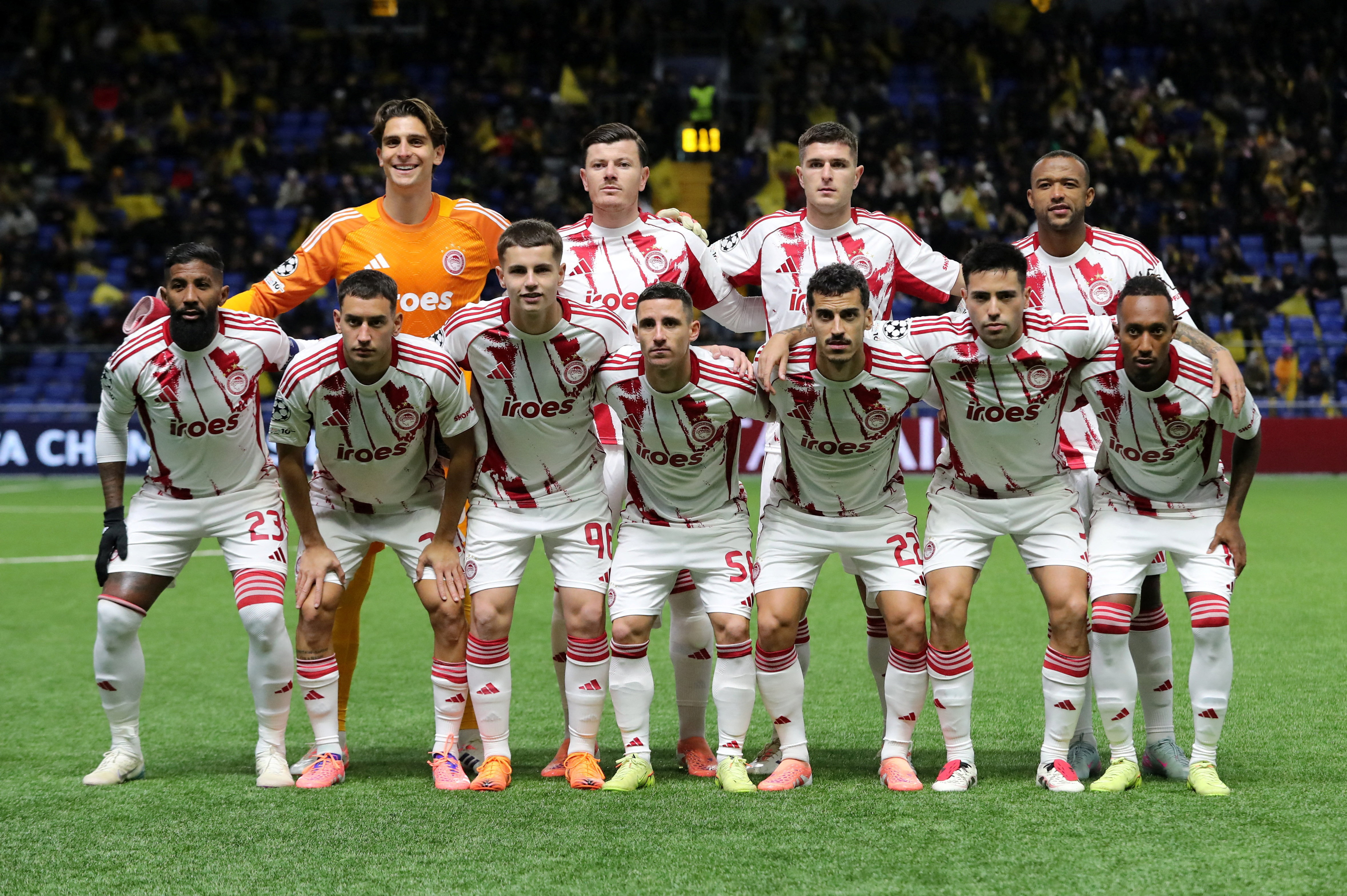 Soccer Football - UEFA Champions League - Kairat v Olympiacos - Astana Arena, Astana, Kazakhstan - December 9, 2025 Olympiacos players pose for a team group photo before the match REUTERS/Pavel Mikheyev