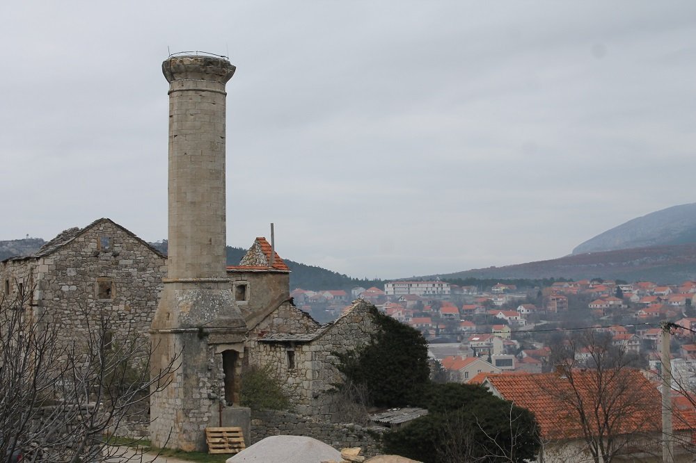 Minaret-posljednji-od-pet-drniških-Minareta-Foto-Tris-H.-Pavić-2