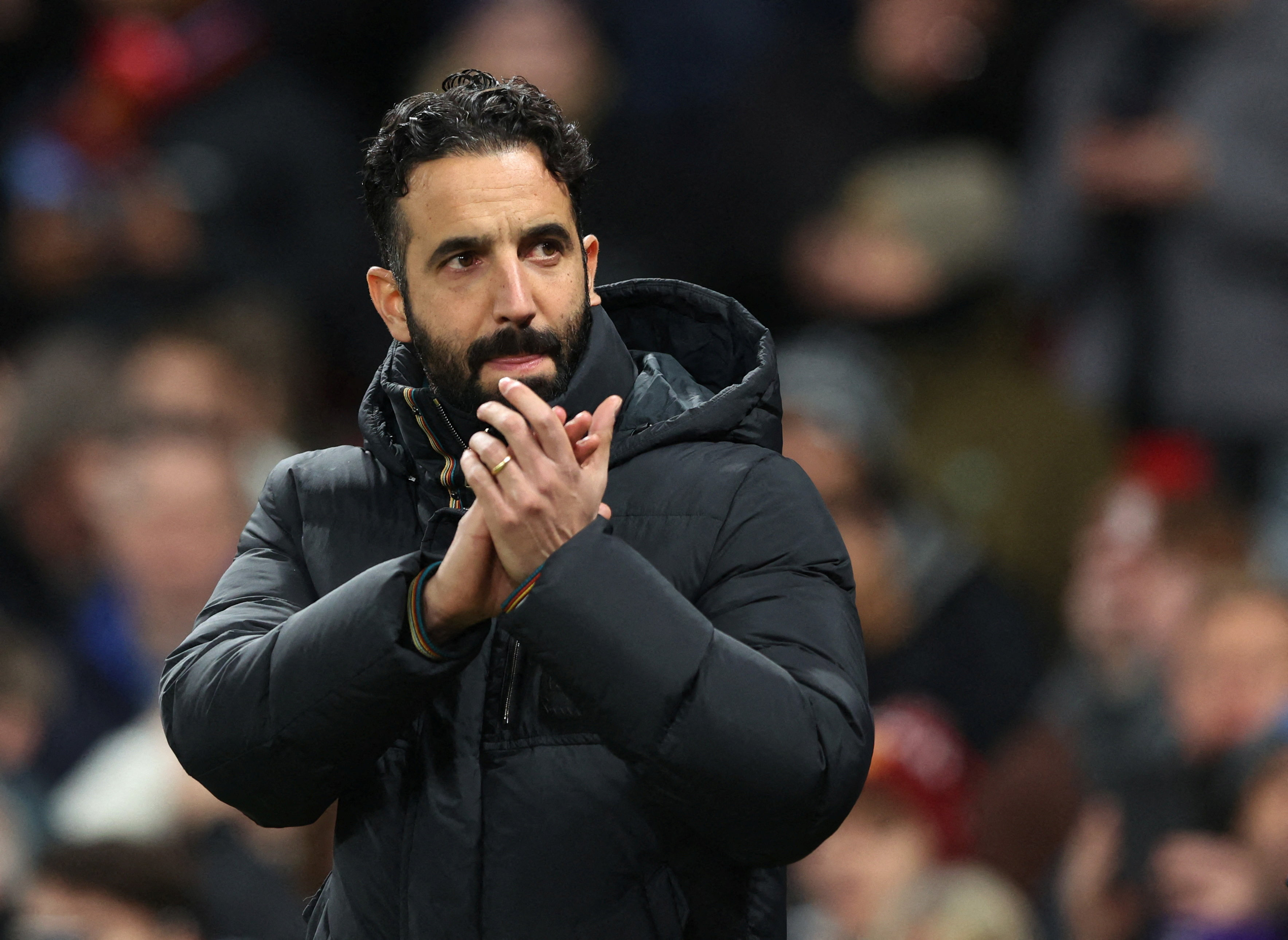 FILE PHOTO: Soccer Football - Premier League - Manchester United v West Ham United - Old Trafford, Manchester, Britain - December 4, 2025  Manchester United manager Ruben Amorim applauds fans before the match REUTERS/Scott Heppell EDITORIAL USE ONLY. NO U