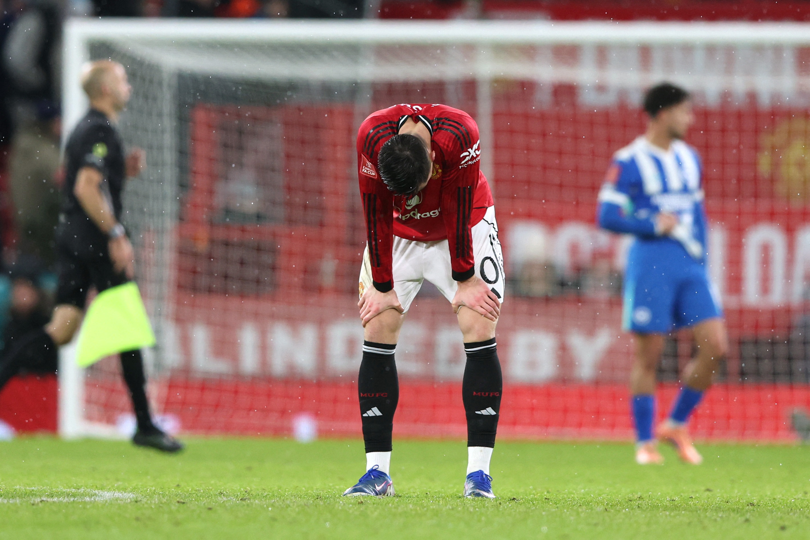 Soccer Football - FA Cup - Third Round - Manchester United v Brighton & Hove Albion - Old Trafford, Manchester, Britain - January 11, 2026 Manchester United's Benjamin Sesko looks dejected after the match REUTERS/Scott Heppell