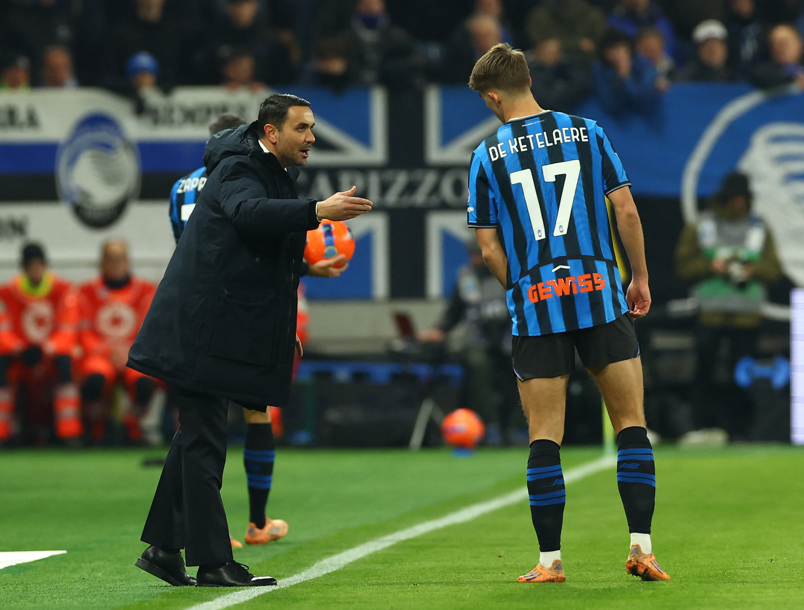 2025-12-28T200739Z_1847776285_UP1ELCS1JWPJM_RTRMADP_3_SOCCER-ITALY-ATA-INT