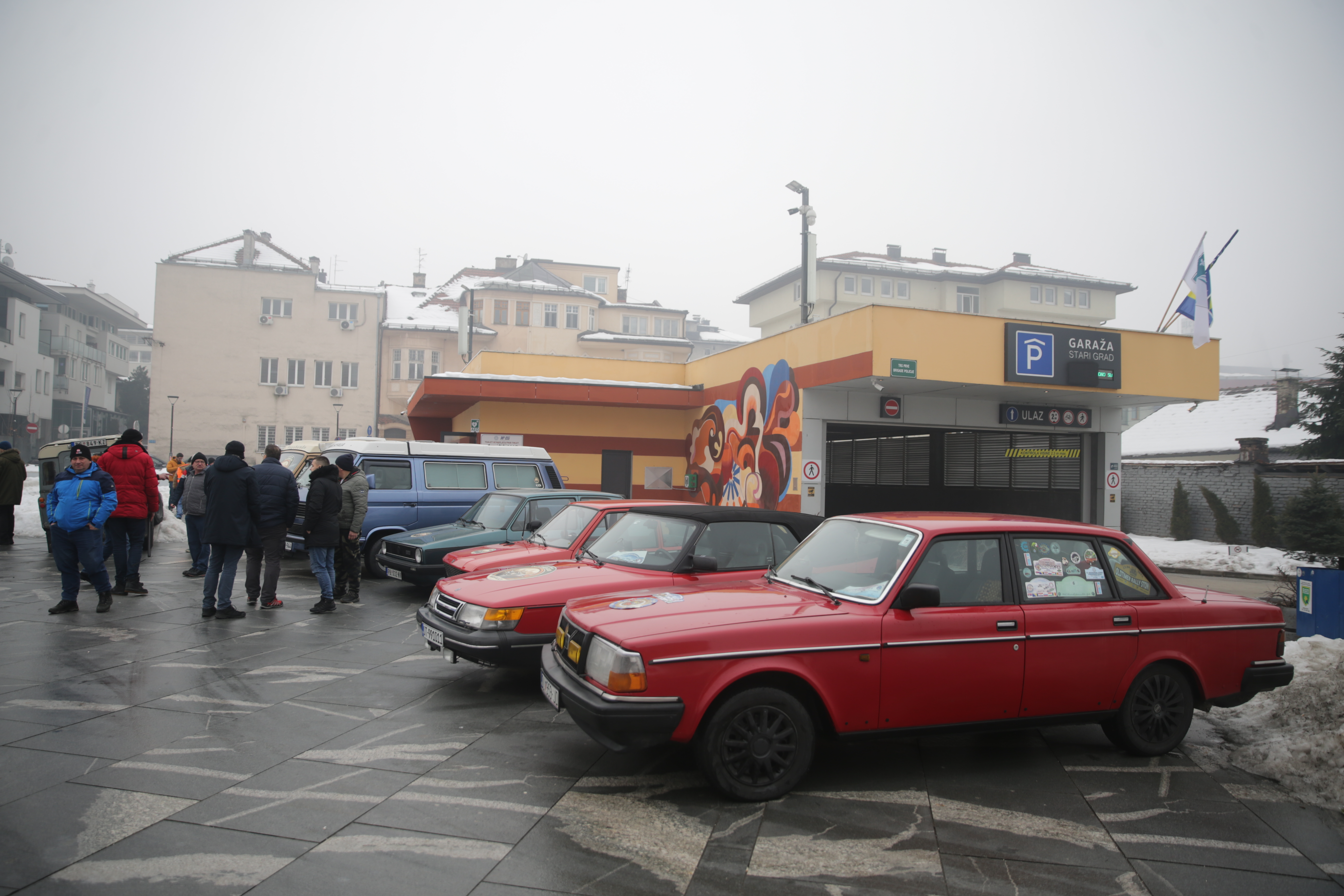 Sarajevo, BiH - 17. januar 2026: Učesnici Zimskog oldtimer rallyja Subotica - Sarajevo