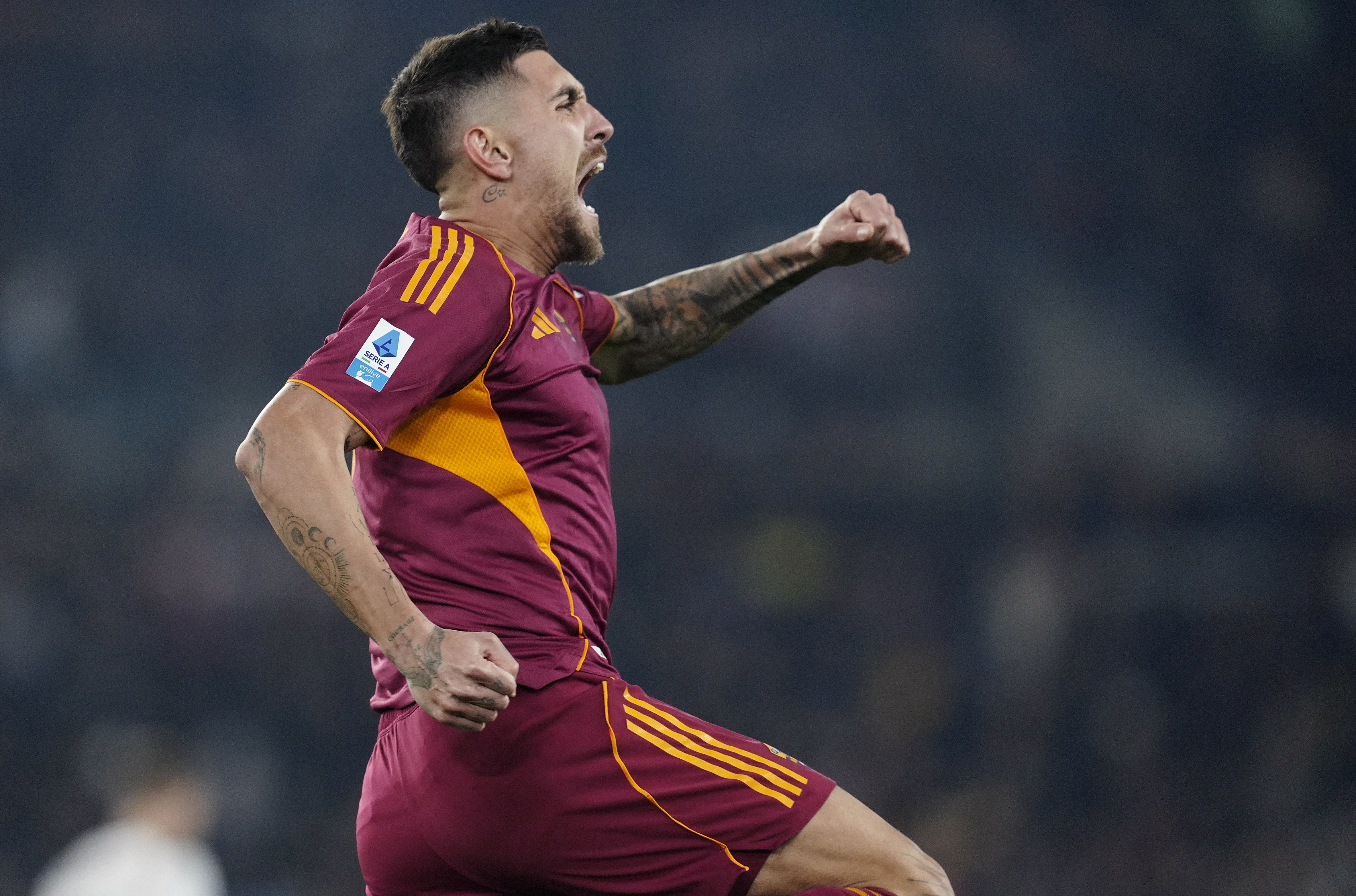 Soccer Football - Serie A - AS Roma v AC Milan - Stadio Olimpico, Rome, Italy - January 25, 2026 AS Roma's Lorenzo Pellegrini celebrates scoring their first goal REUTERS/Matteo Ciambelli