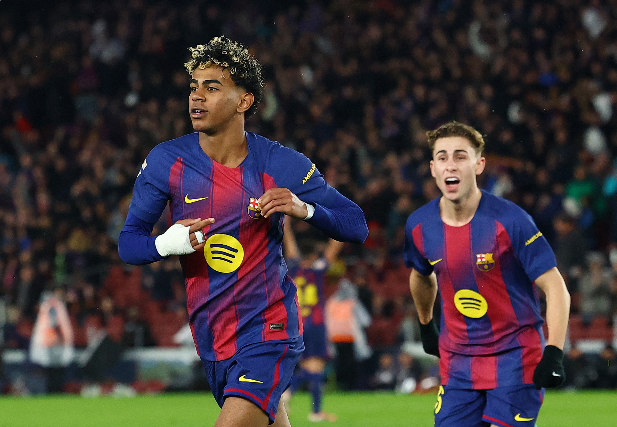 Soccer Football - LaLiga - FC Barcelona v Real Oviedo - Spotify Camp Nou, Barcelona, Spain - January 25, 2026 FC Barcelona's Lamine Yamal celebrates scoring their third goal REUTERS/Albert Gea