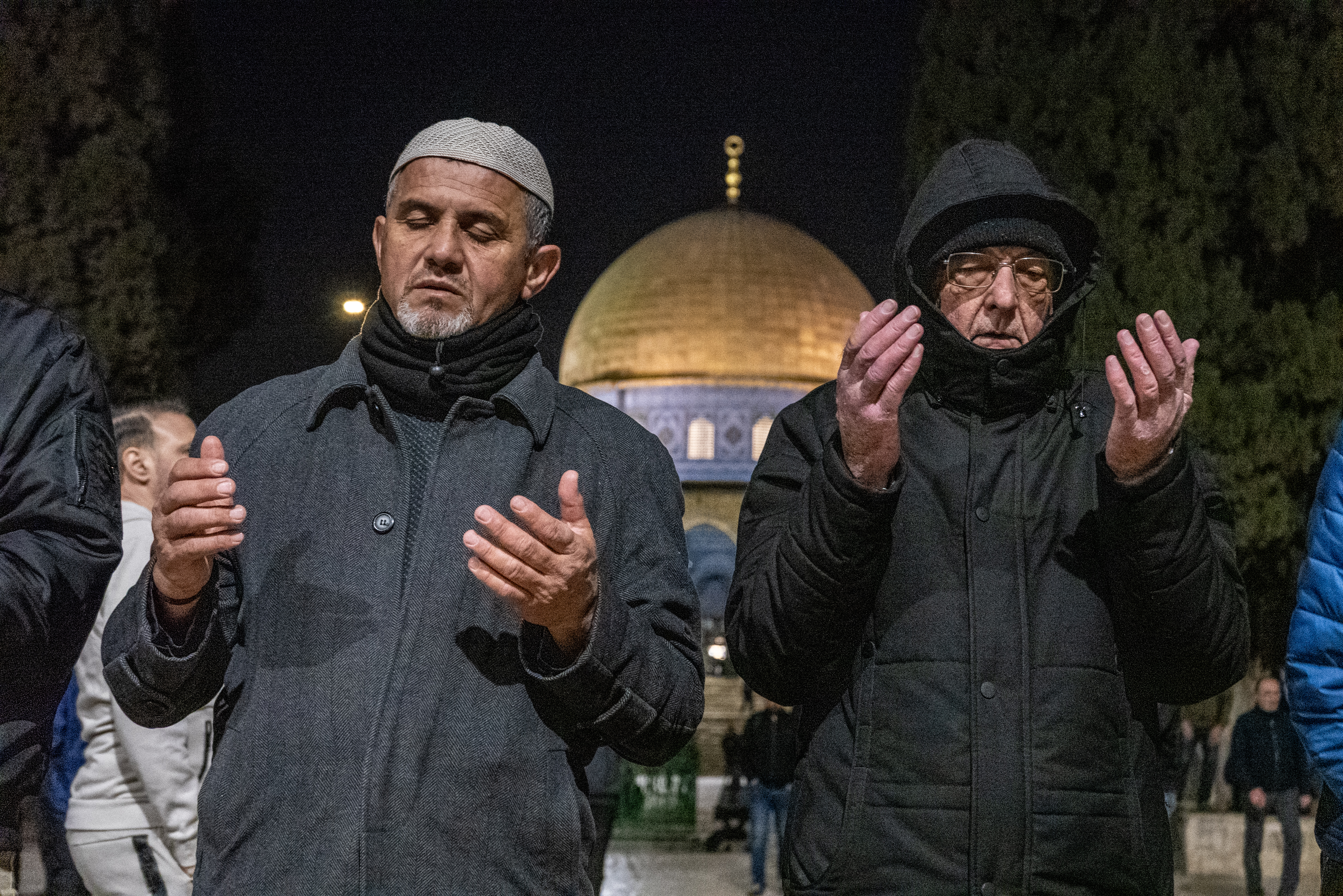 JERUSALEM - 17. FEBRUAR: Muslimani obavljaju prvu teravih-namaz o
