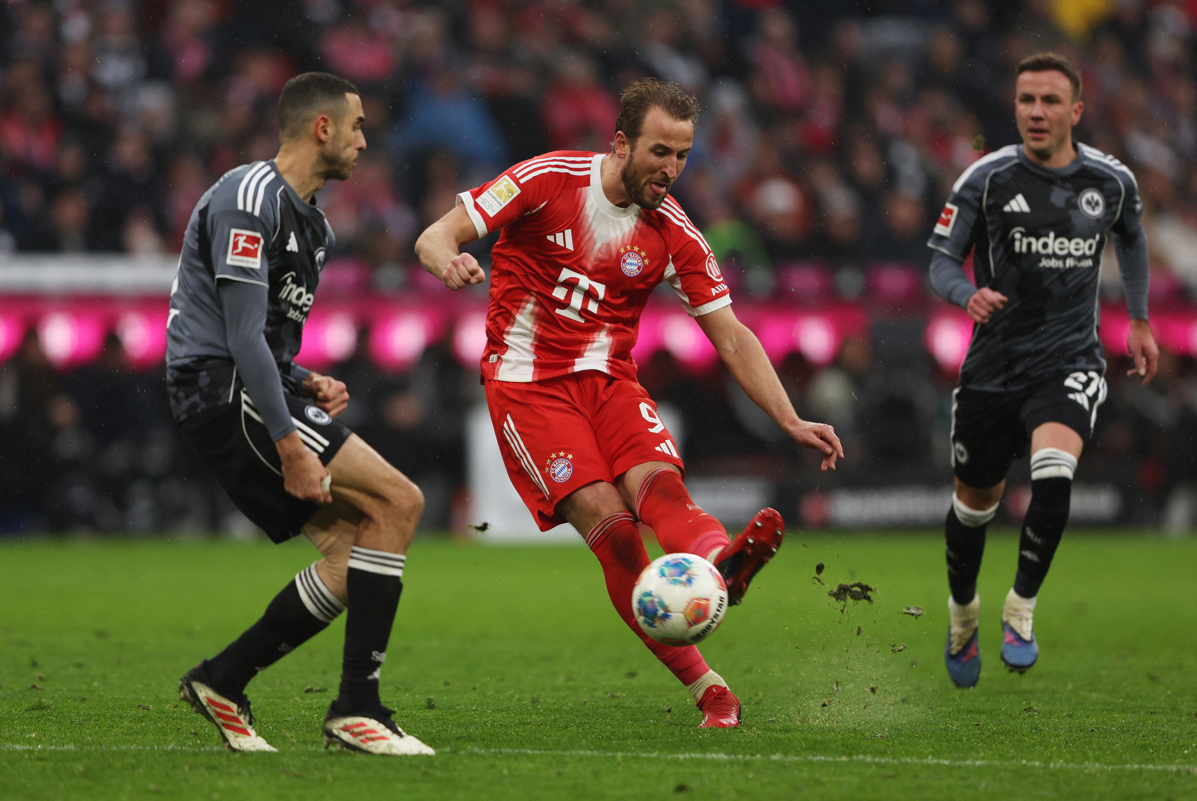 Soccer Football - Bundesliga - Bayern Munich v Eintracht Frankfurt - Allianz Arena,