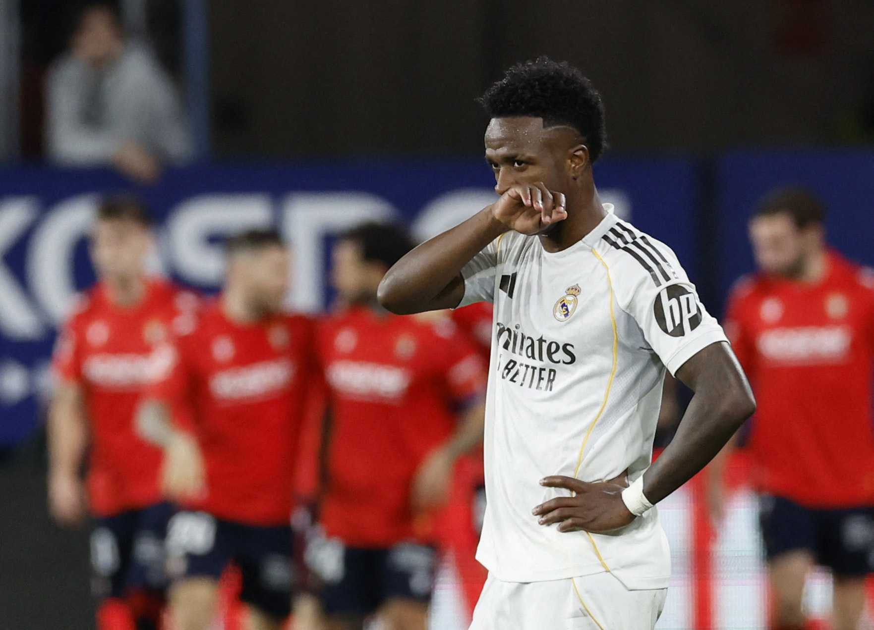 Soccer Football - LaLiga - Osasuna v Real Madrid - El Sadar Stadium, Pamplona, Spain - February 21, 2026 Real Madrid's Vinicius Junior looks dejected after Osasuna's Ante Budimir scores their first goal REUTERS/Vincent West