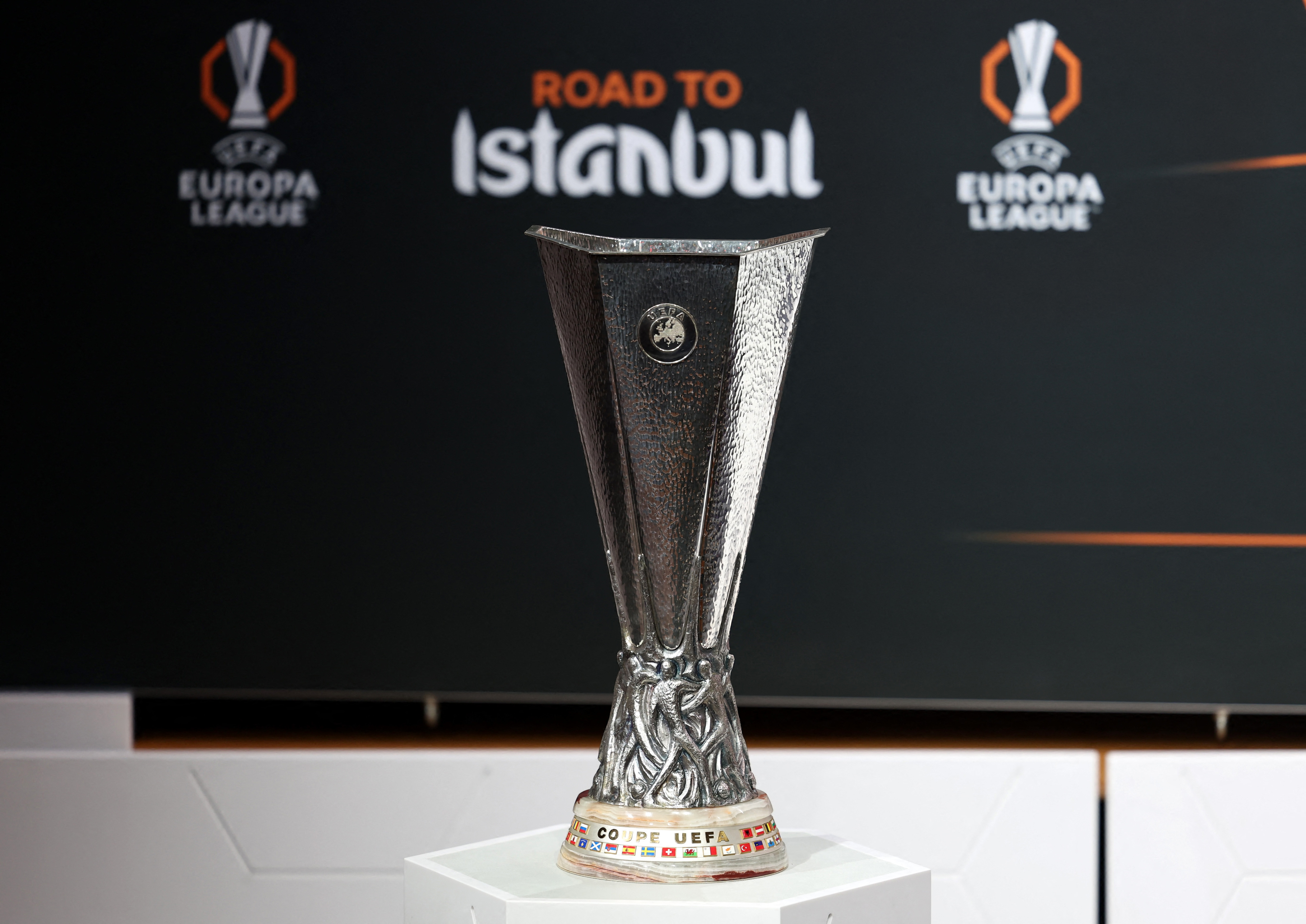 Soccer Football - UEFA Europa League - Draw for Round of 16, Quarter Finals, Semi Finals & Final - UEFA Headquarters, Nyon, Switzerland - February 27, 2026 The UEFA Europa League trophy is pictured before the draw REUTERS/Pierre Albouy