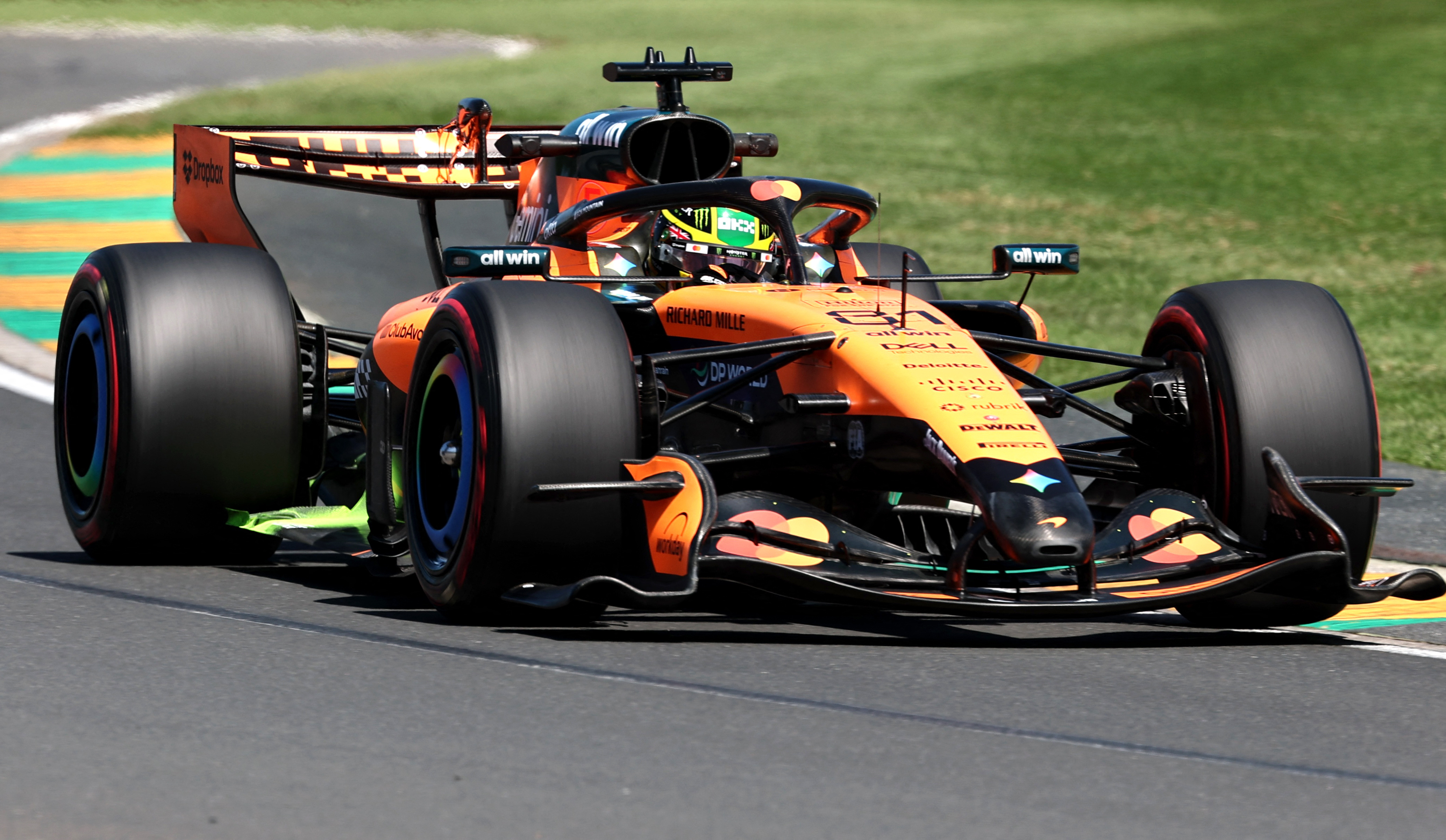 Formula One F1 - Australian Grand Prix - Albert Park Grand Prix Circuit, Melbourne, Australia - March 6, 2026 McLaren's Oscar Piastri in action during practice REUTERS/Mark Peterson