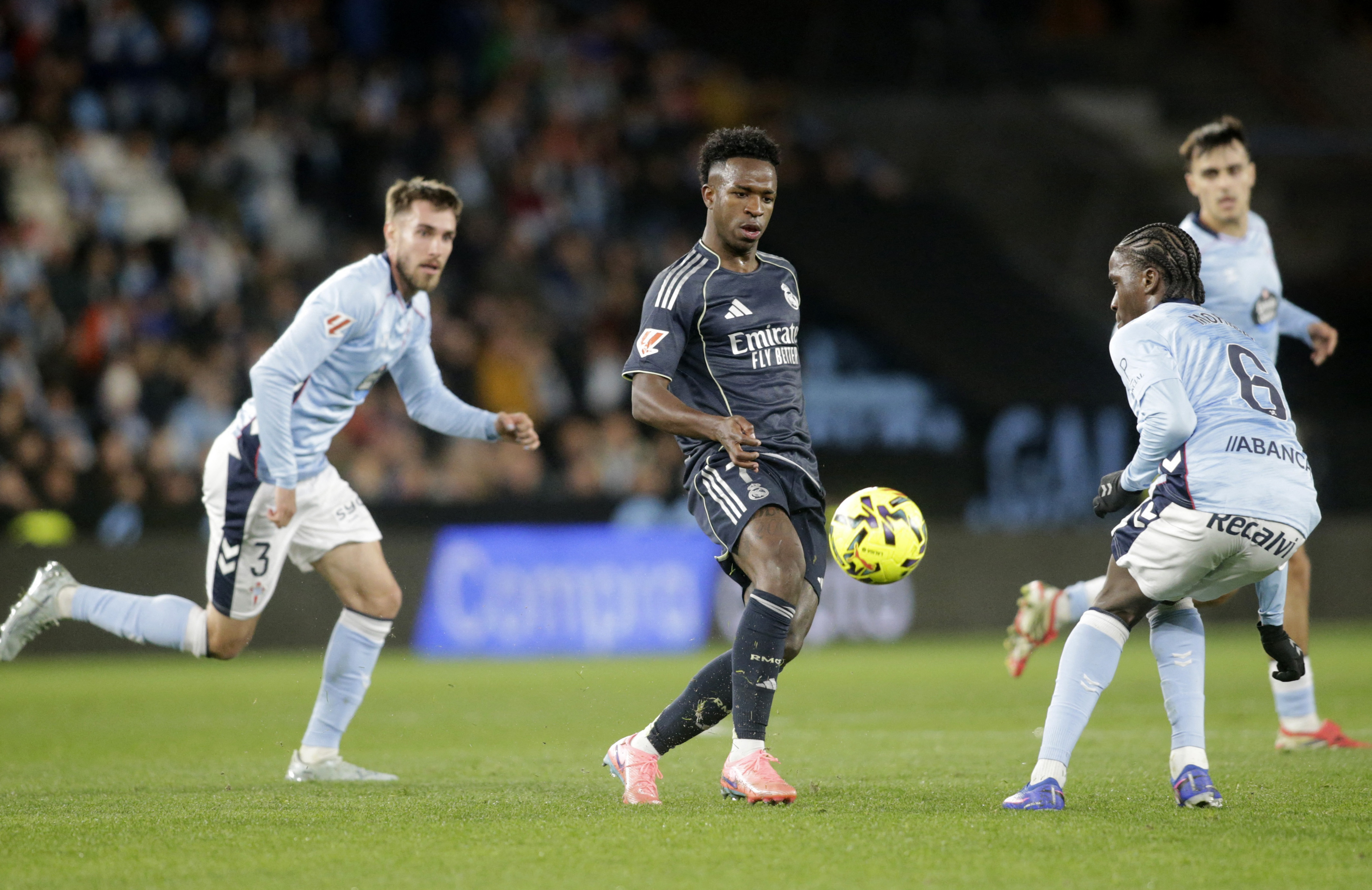 Soccer Football - LaLiga - Celta Vigo v Real Madrid - Estadio de Balaidos, Vigo, Spain -