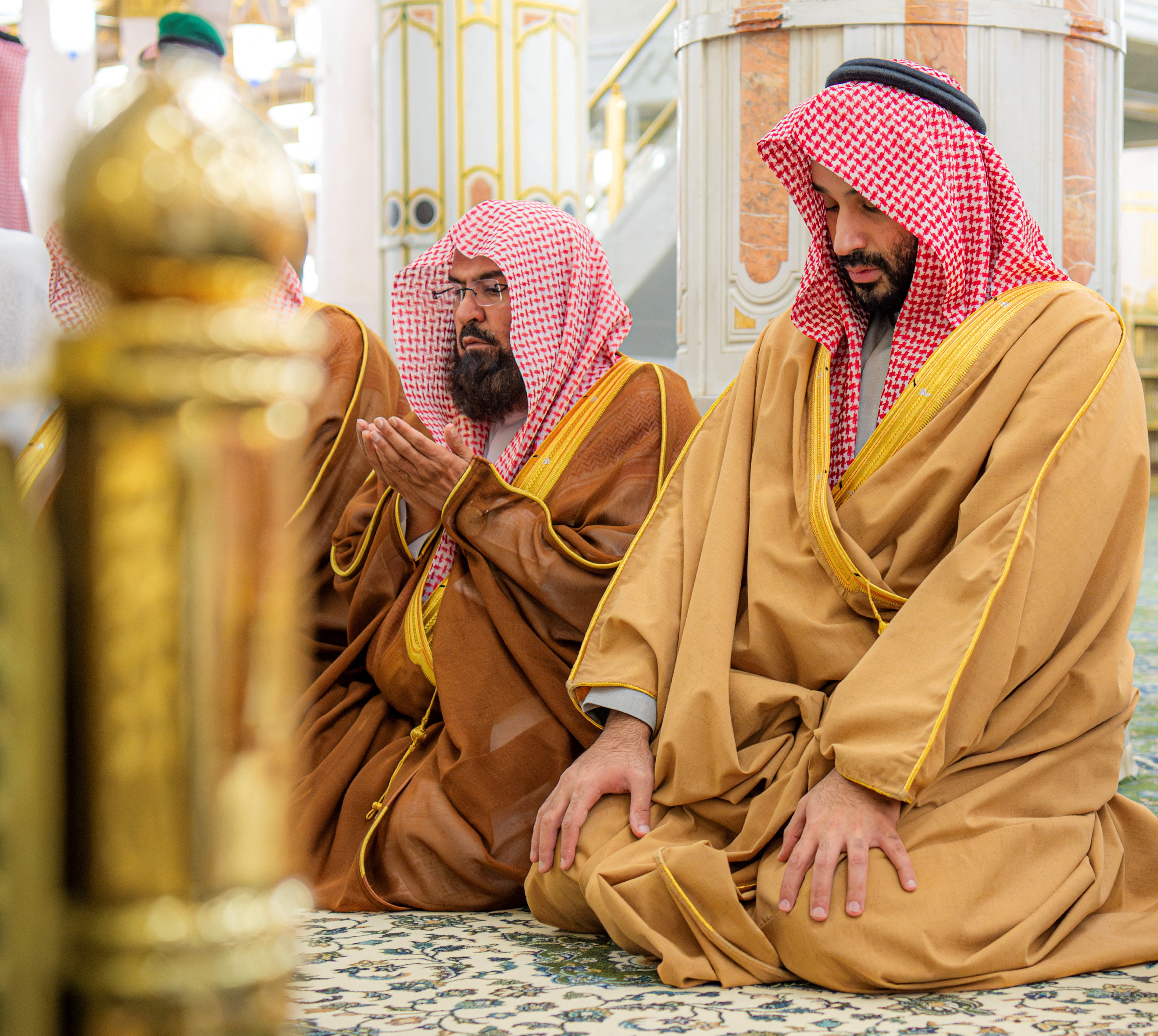 Saudi Crown Prince Mohammed bin Salman visits the Prophet's Mosque