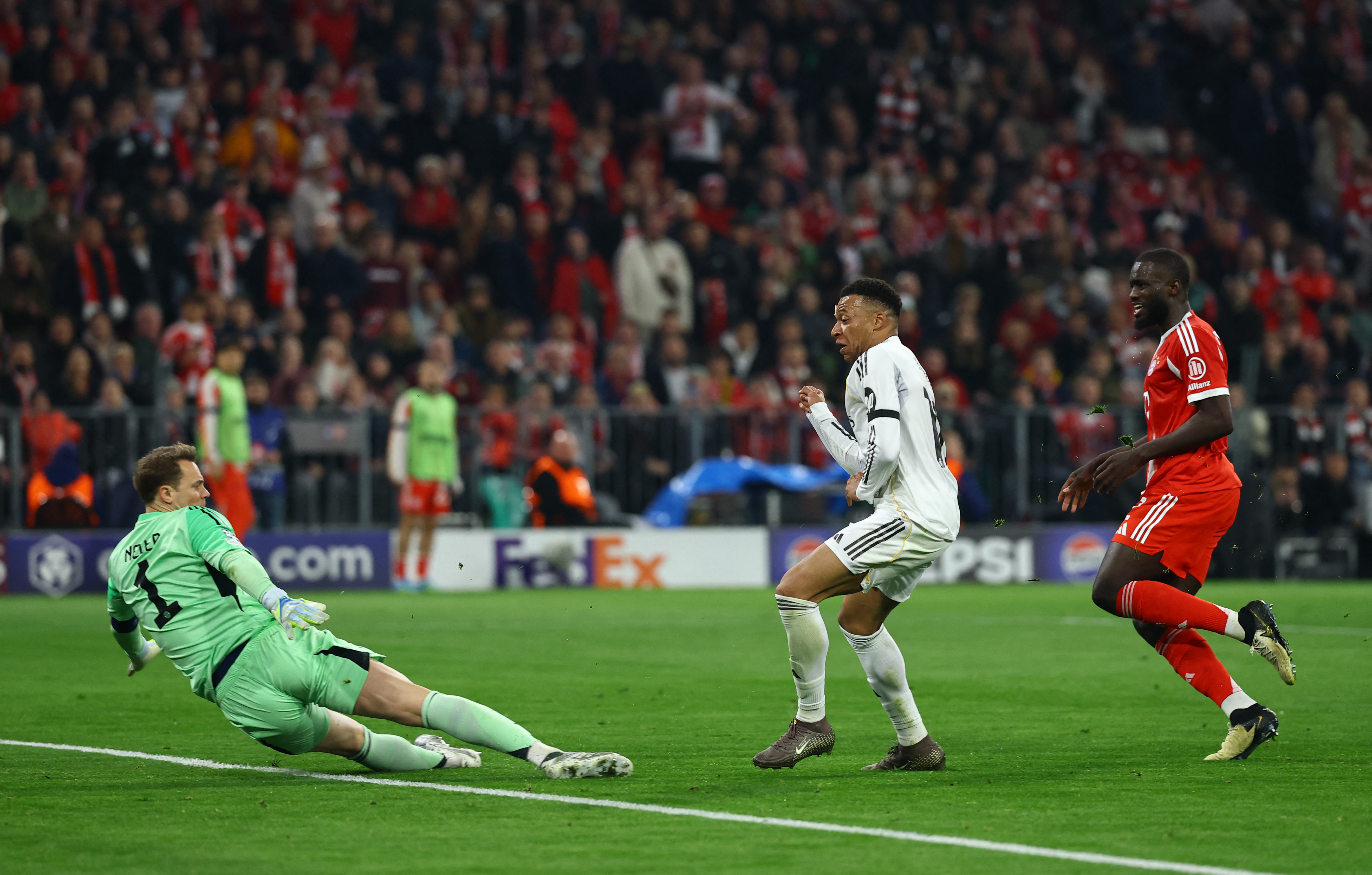 Soccer Football - UEFA Champions League - Quarter Final - Second Leg - B