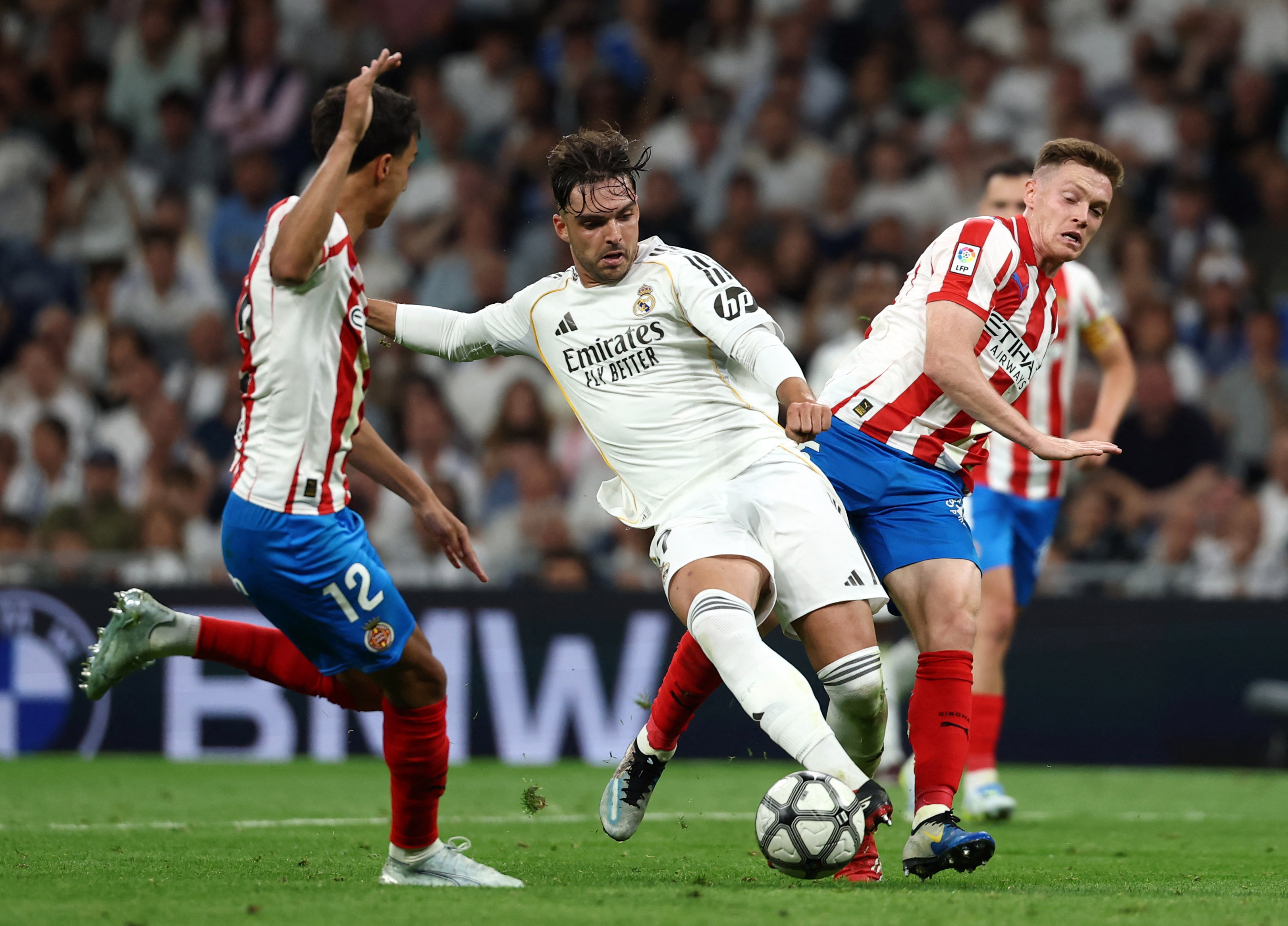 Soccer Football - LaLiga - Real Madrid v Girona - Santiago Bernabeu, Madrid, Spain - April 10, 2026 Real Madrid's Raul Asencio in action REUTERS/Gonzalo Fuentes