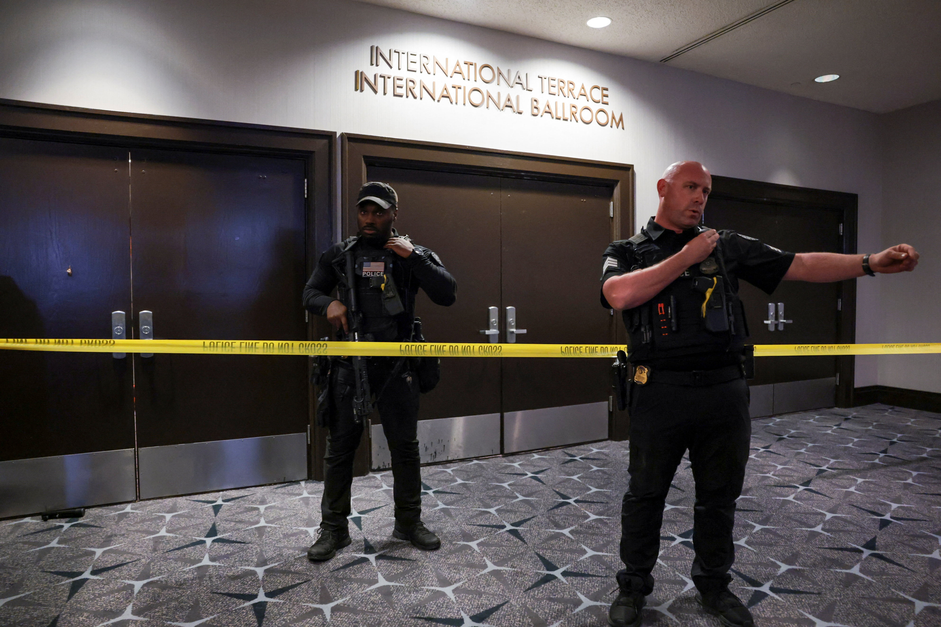 pucnjava donald trump vceras s reporterima