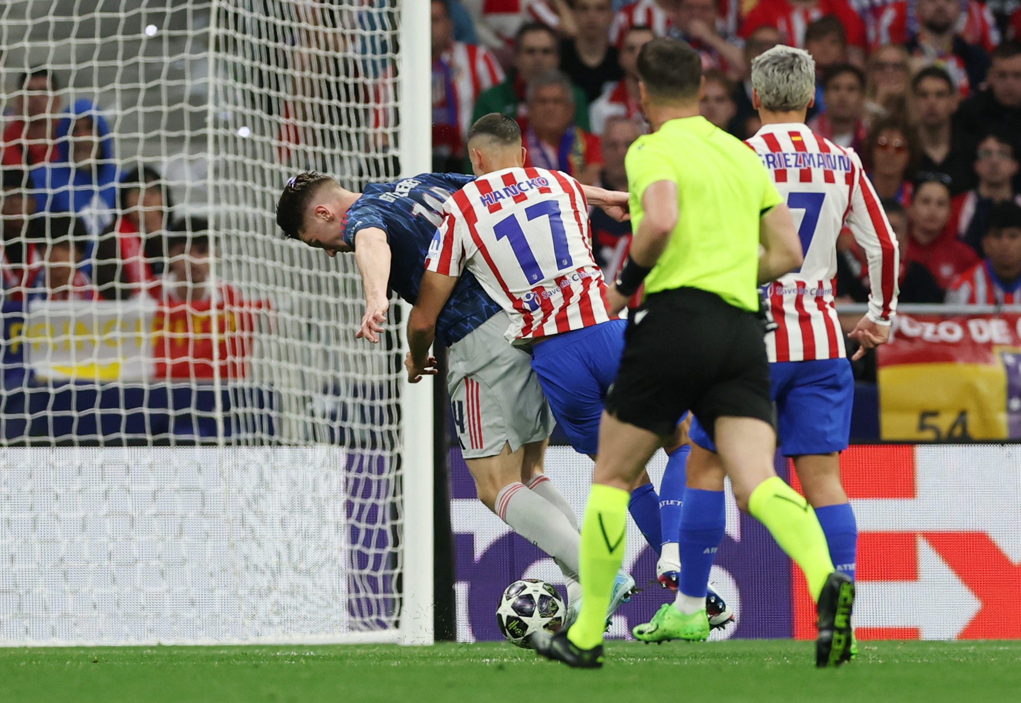 Soccer Football - UEFA Champions League - Semi Final - First Leg - Atletico Madrid