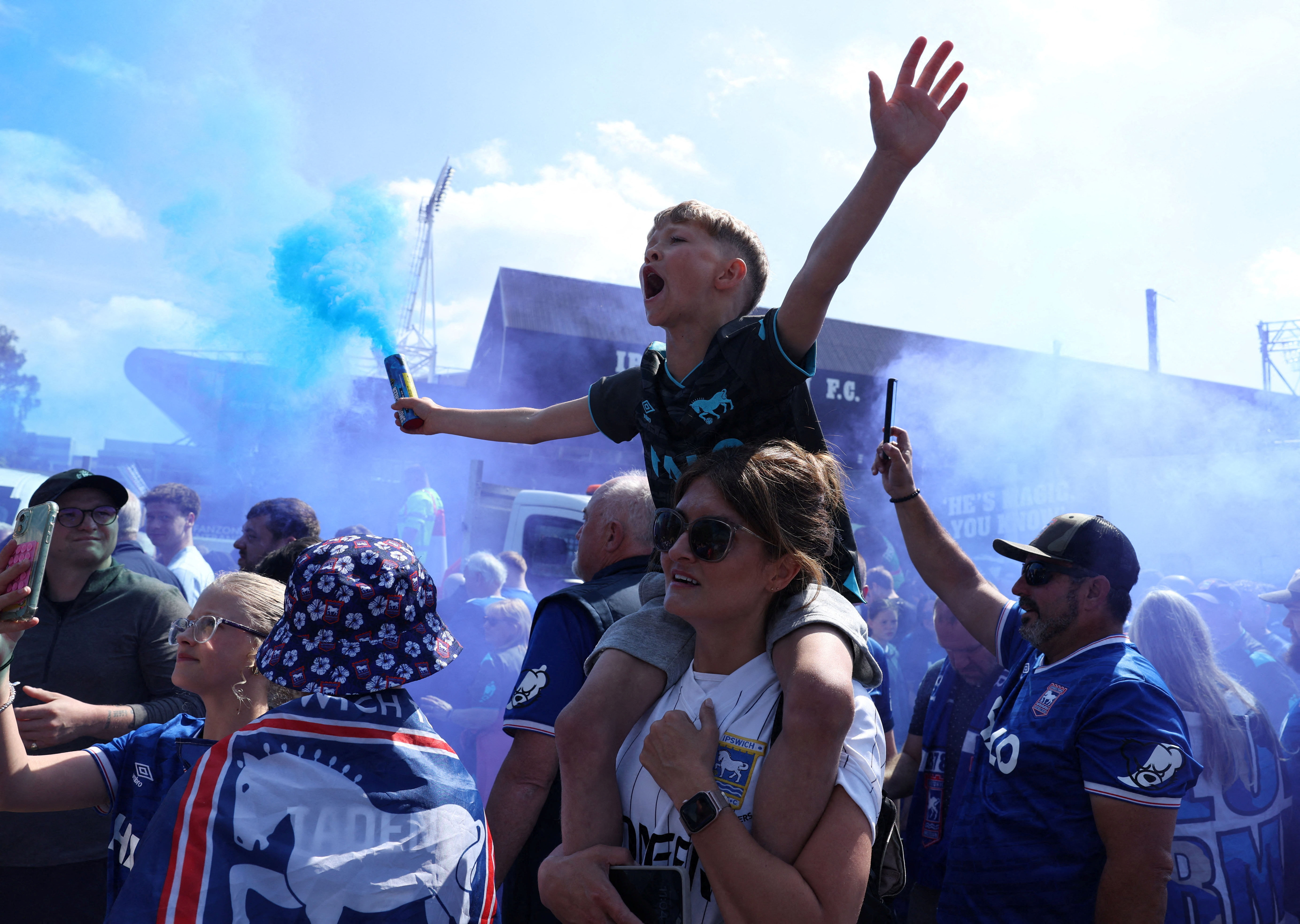 2026-05-02T134925Z_409179998_RC2Y0LAXBQNX_RTRMADP_3_SOCCER-ENGLAND-IPS-QPR